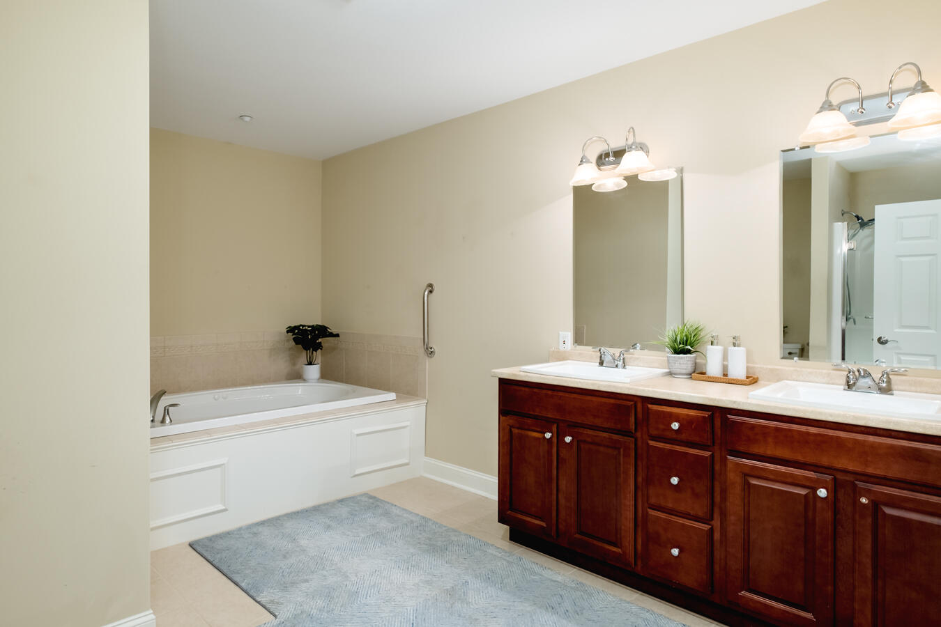 100 Shepards Cove Road H205 Property Photo 20