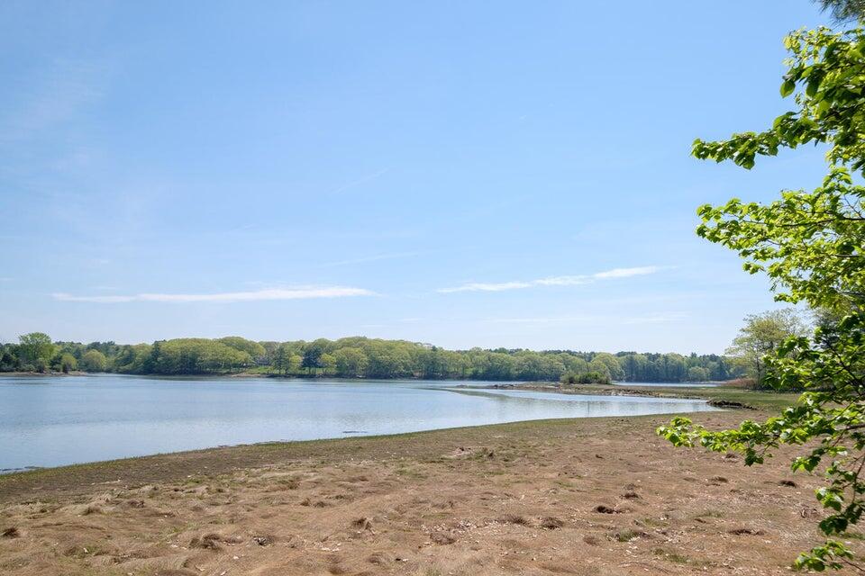 100 Shepards Cove Road H205 Property Photo 32