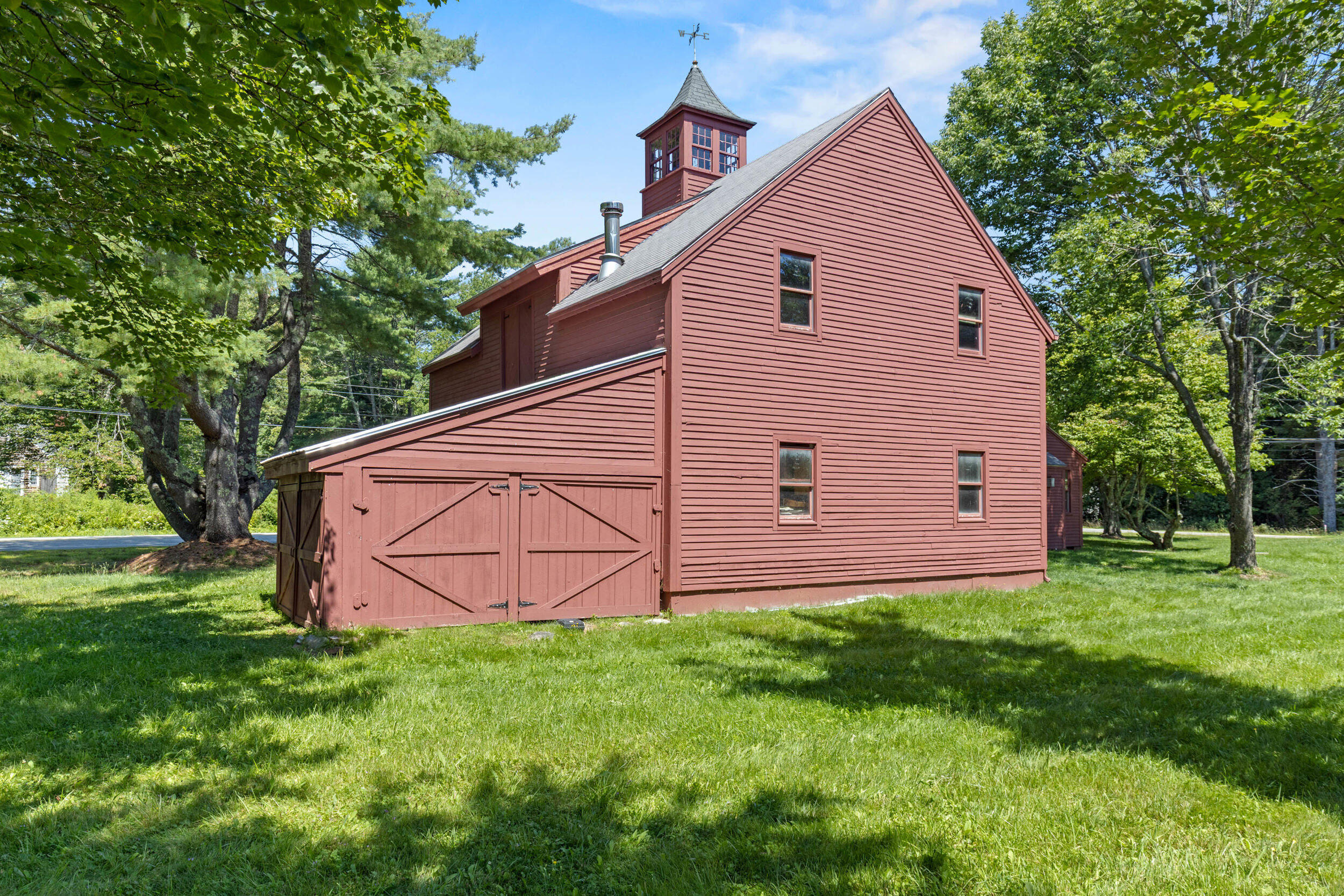 171 Summer Street Property Photo 10