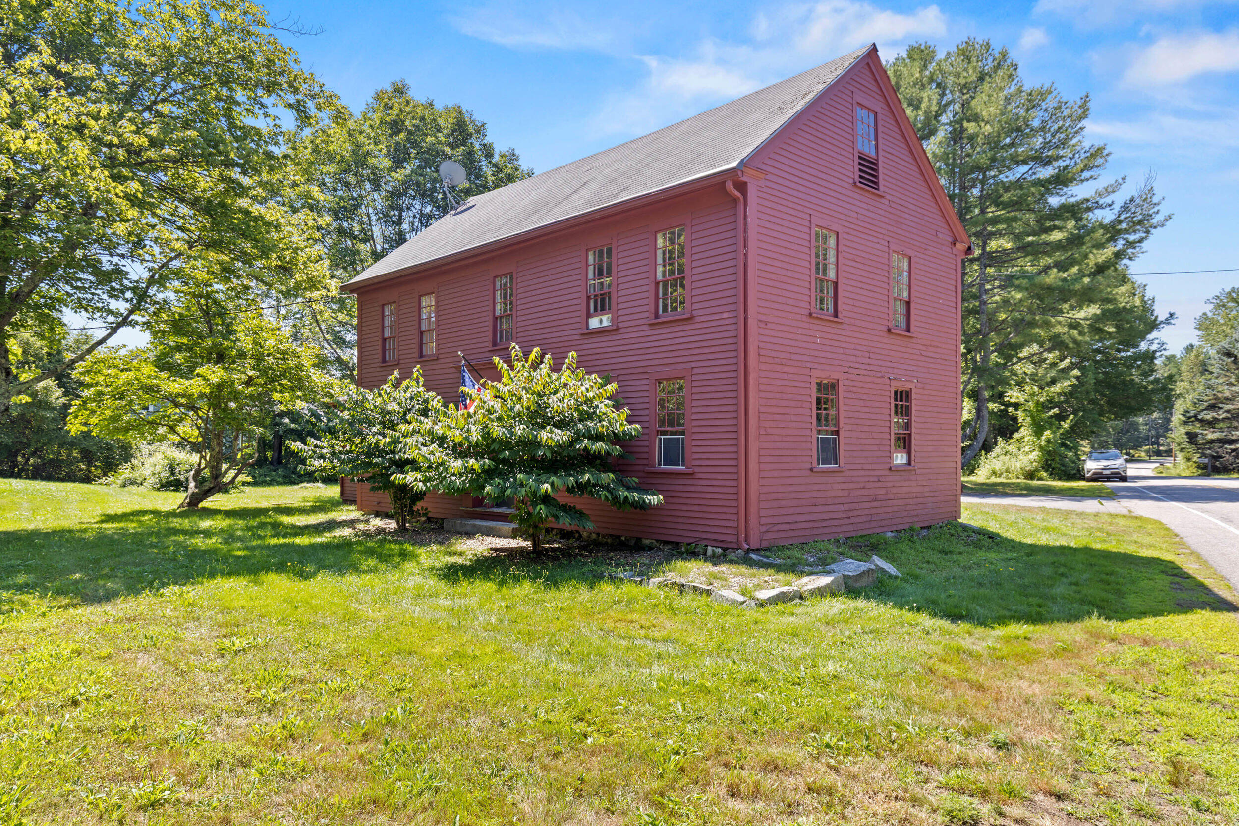 171 Summer Street Property Photo 11