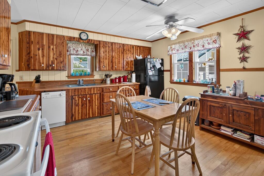 61 Waldo Street Property Photo 8