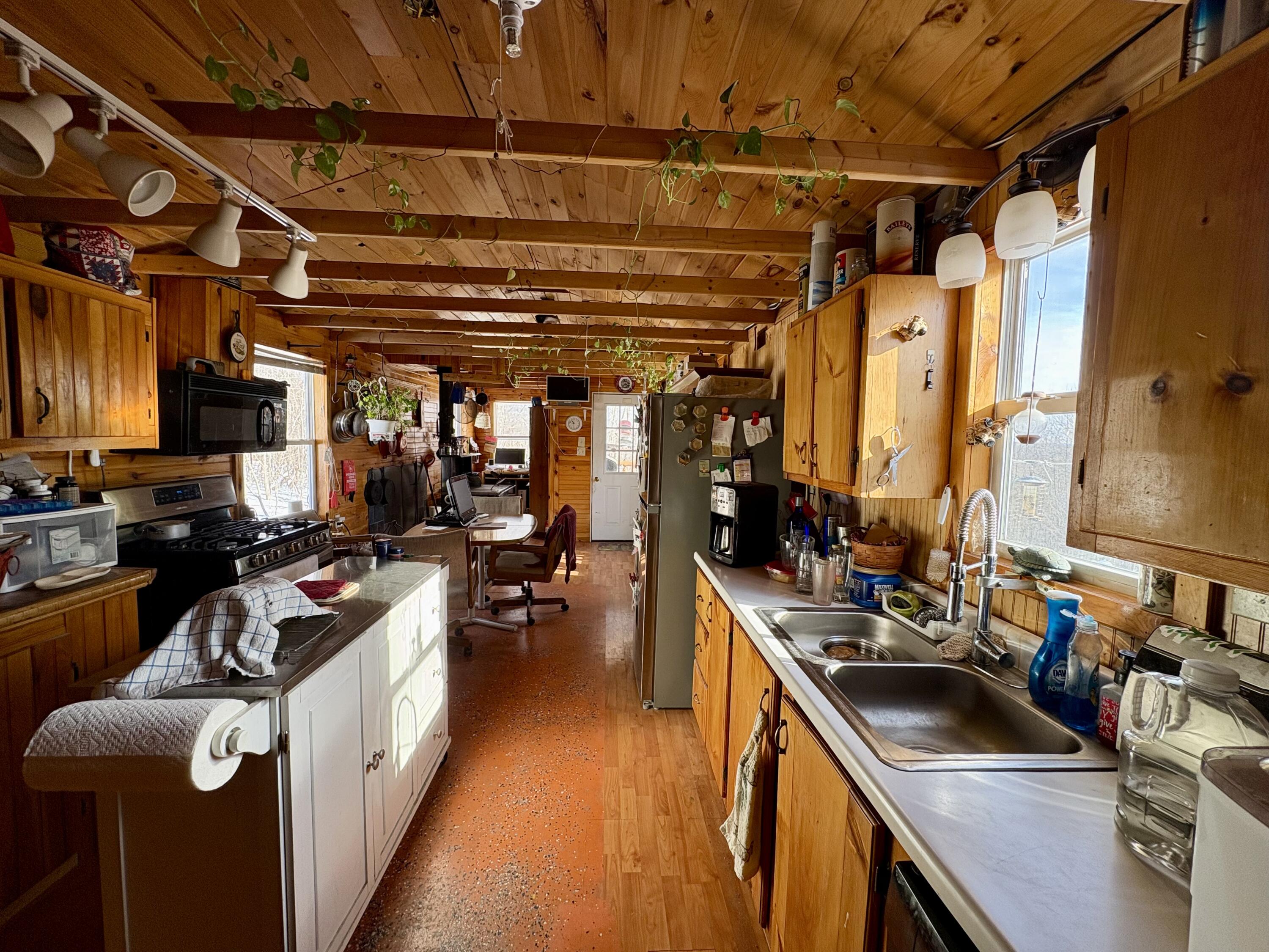 32 Nagle Lane Property Photo 5