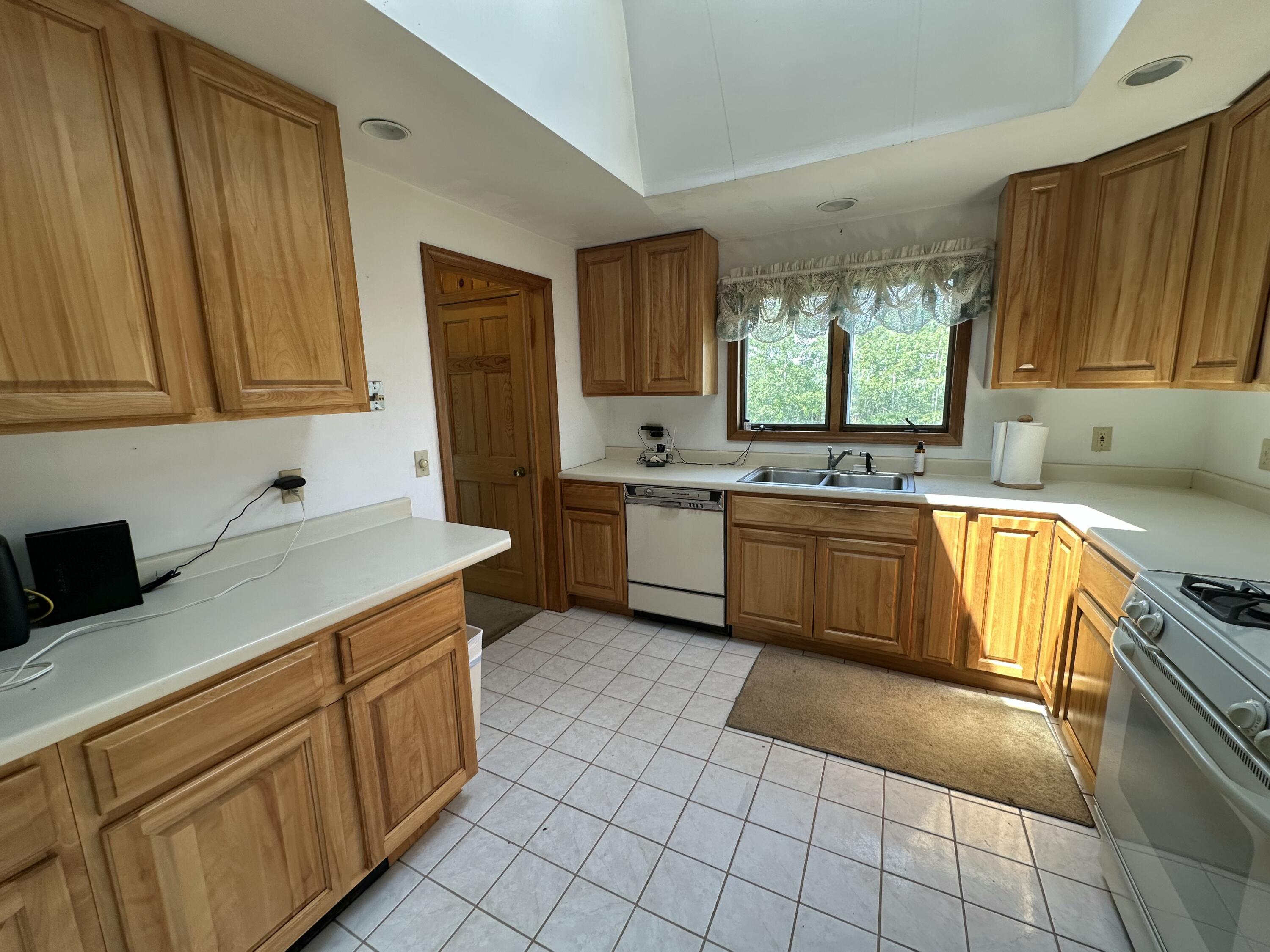 282 Eldridge Road Property Photo 8