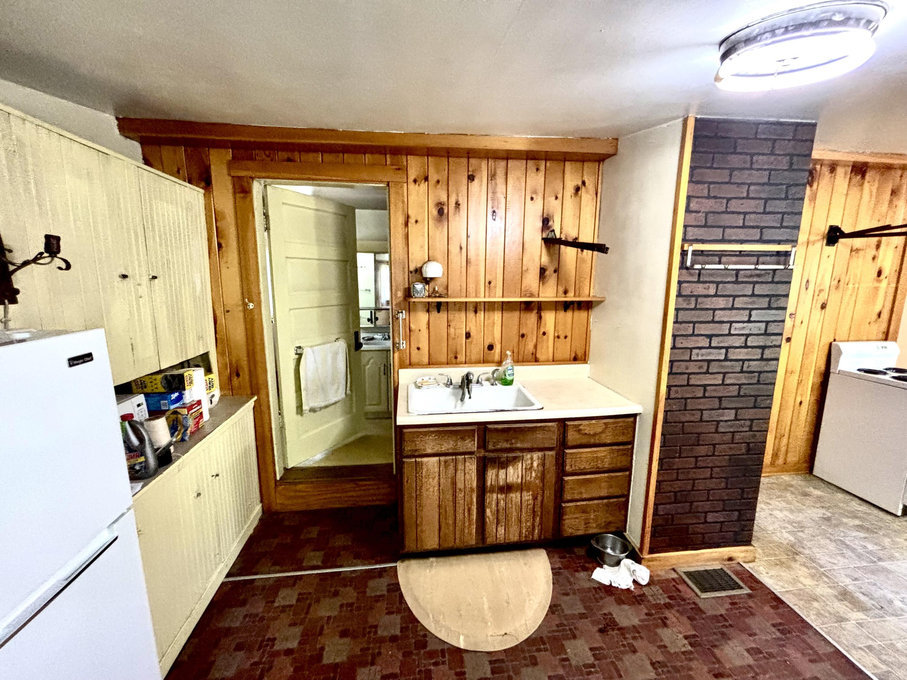 188 Knox Street Property Photo 10