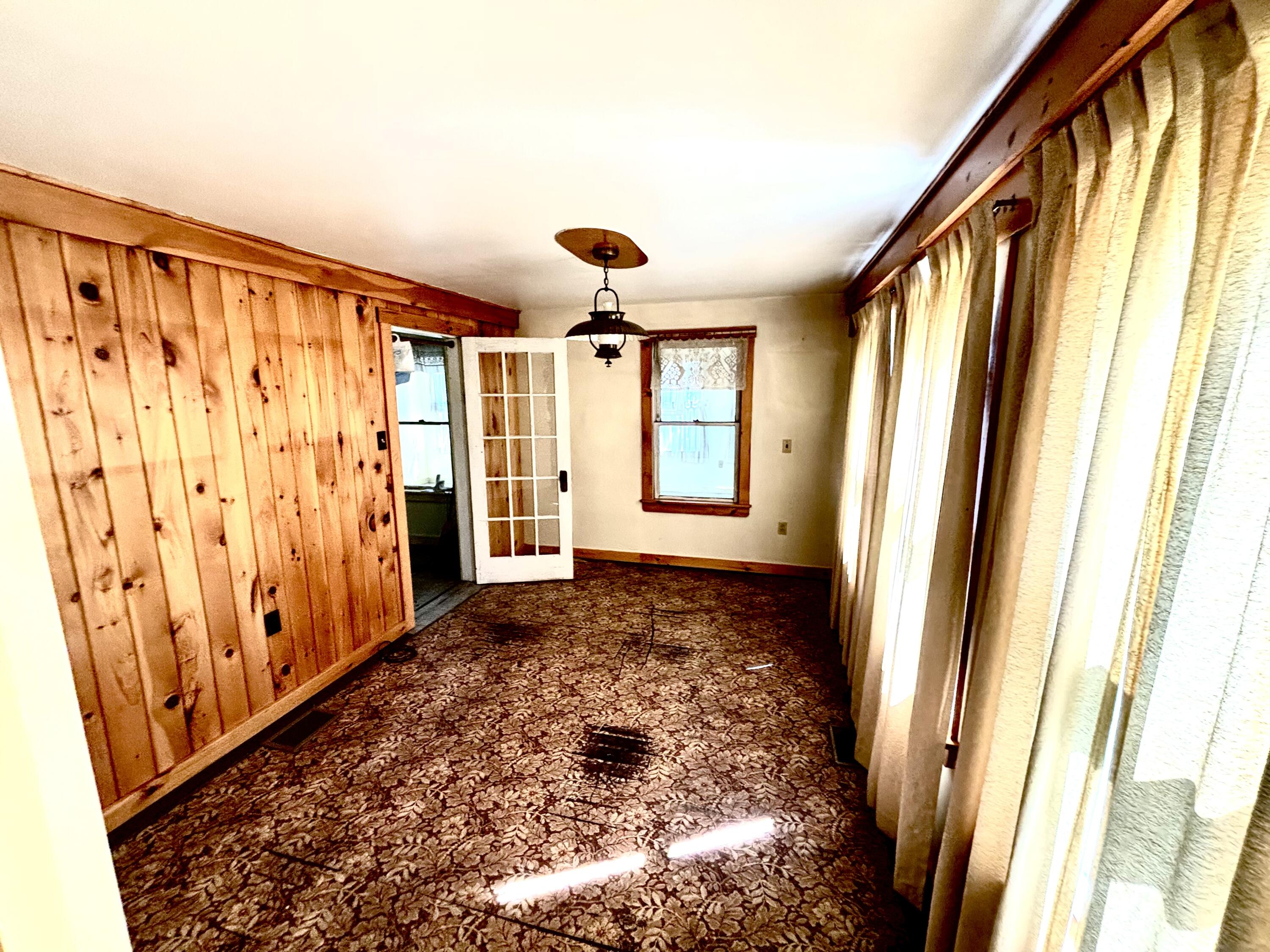 188 Knox Street Property Photo 11