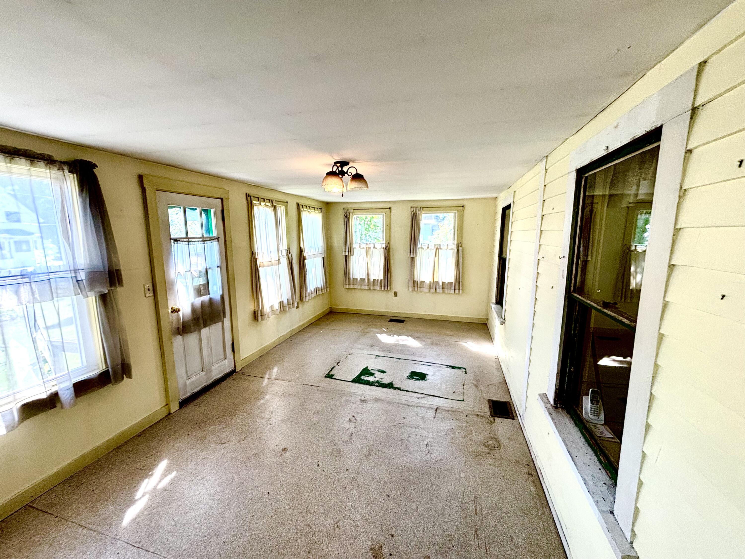 188 Knox Street Property Photo 14
