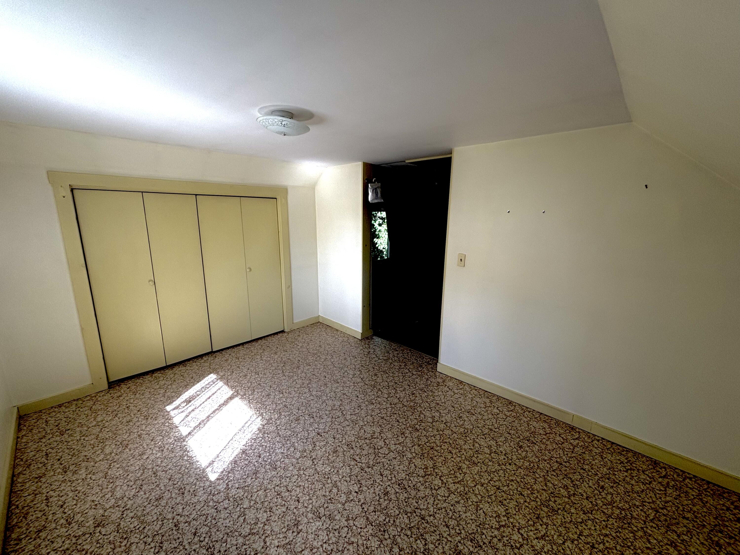 188 Knox Street Property Photo 19