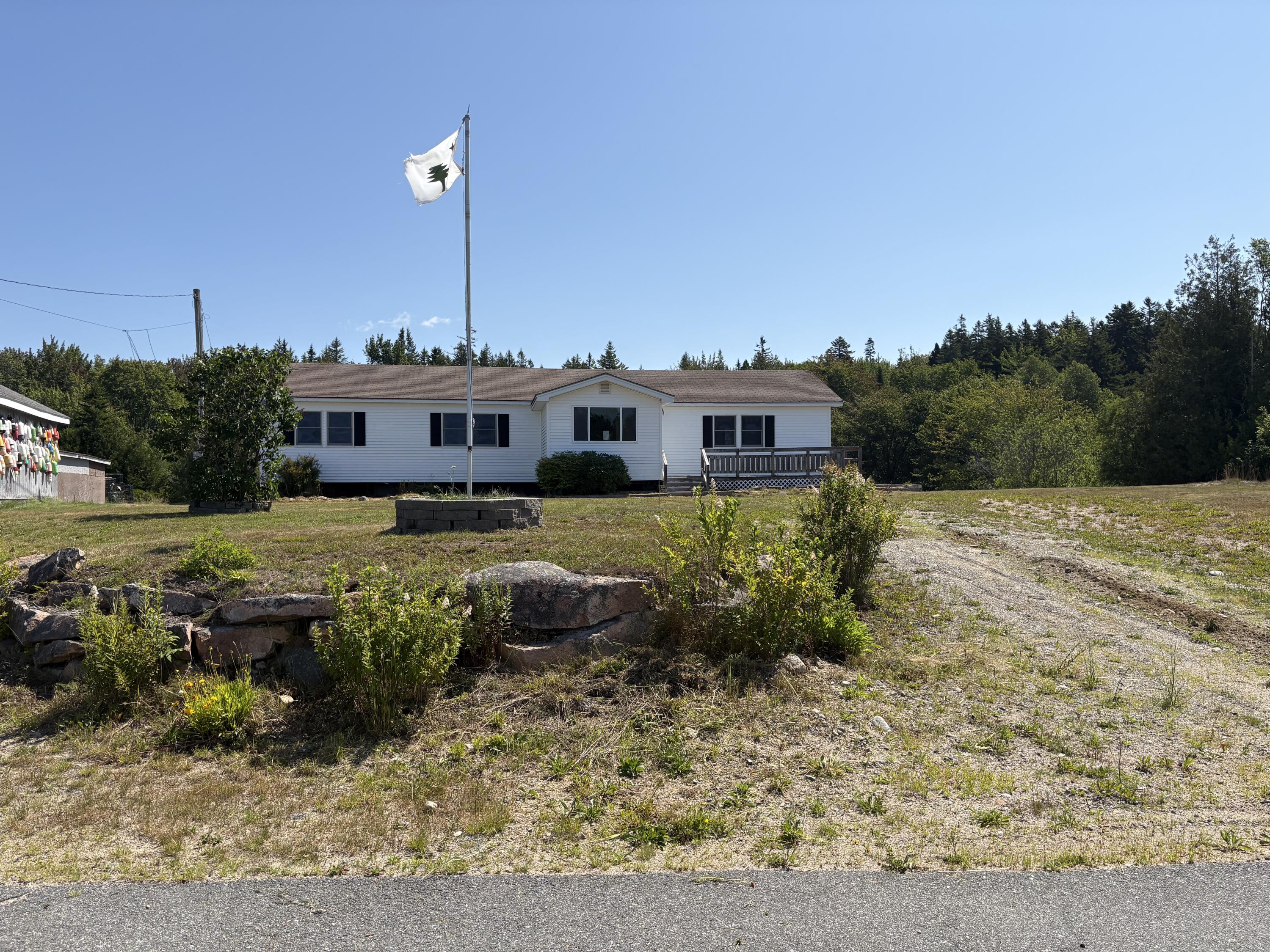 43 Duck Pond Road Property Photo 1