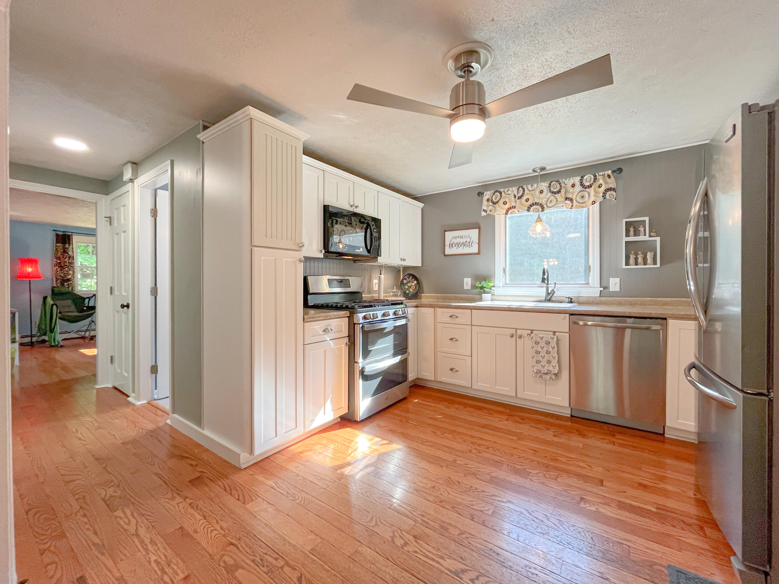 9 Whispering Pine Drive Property Photo 6