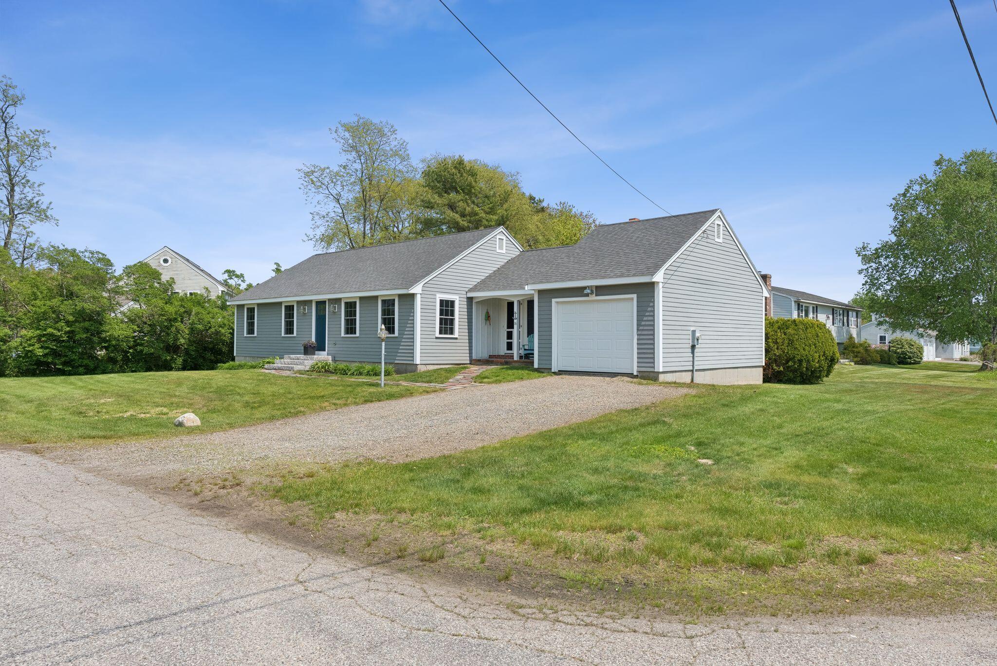 16 Marsh View Avenue Property Photo 5