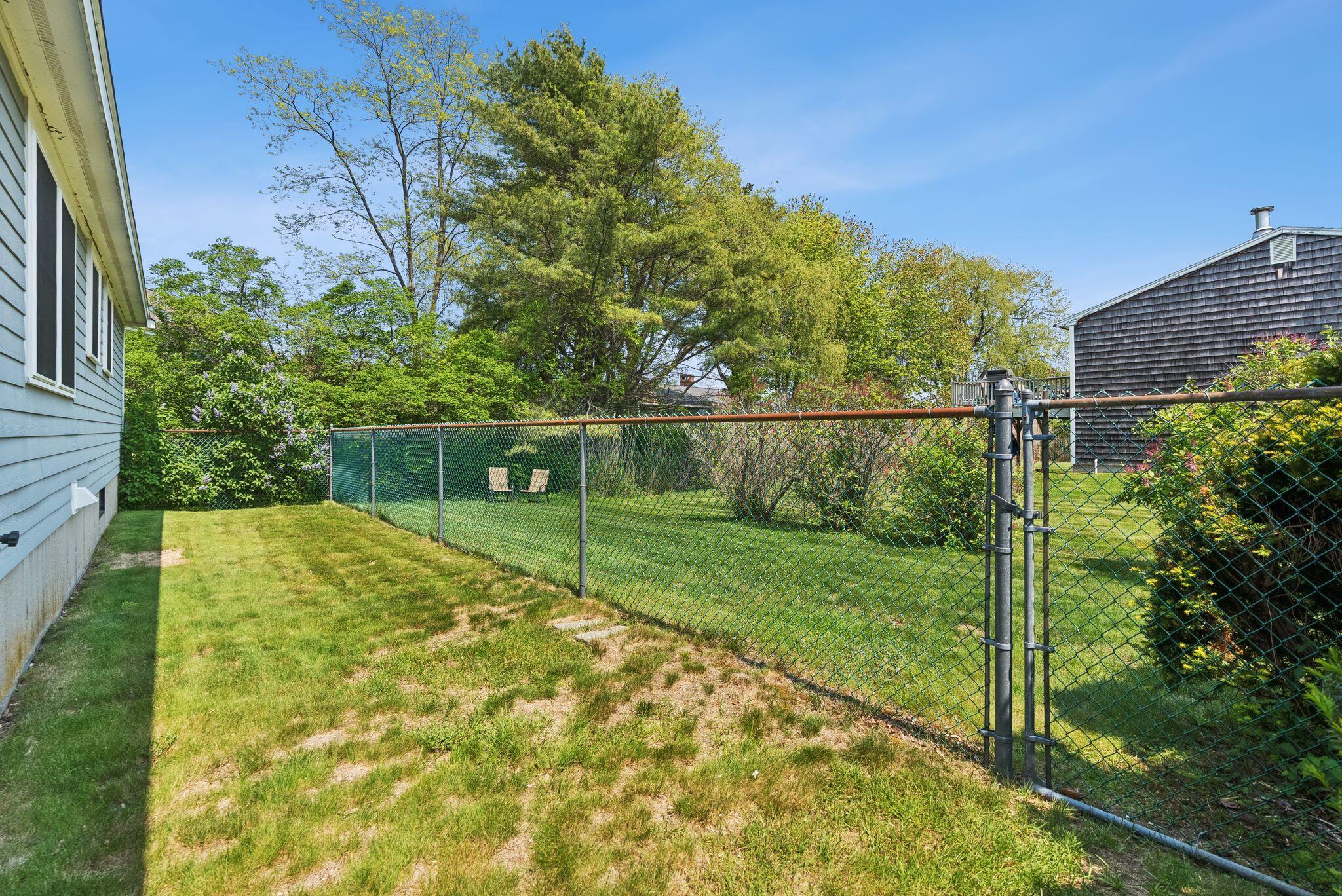 16 Marsh View Avenue Property Photo 10