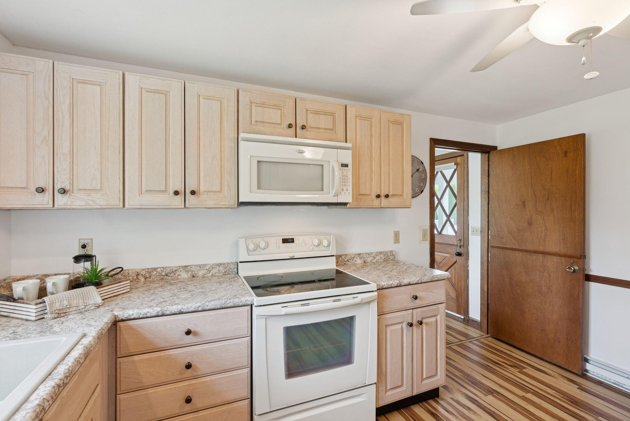 16 Marsh View Avenue Property Photo 24