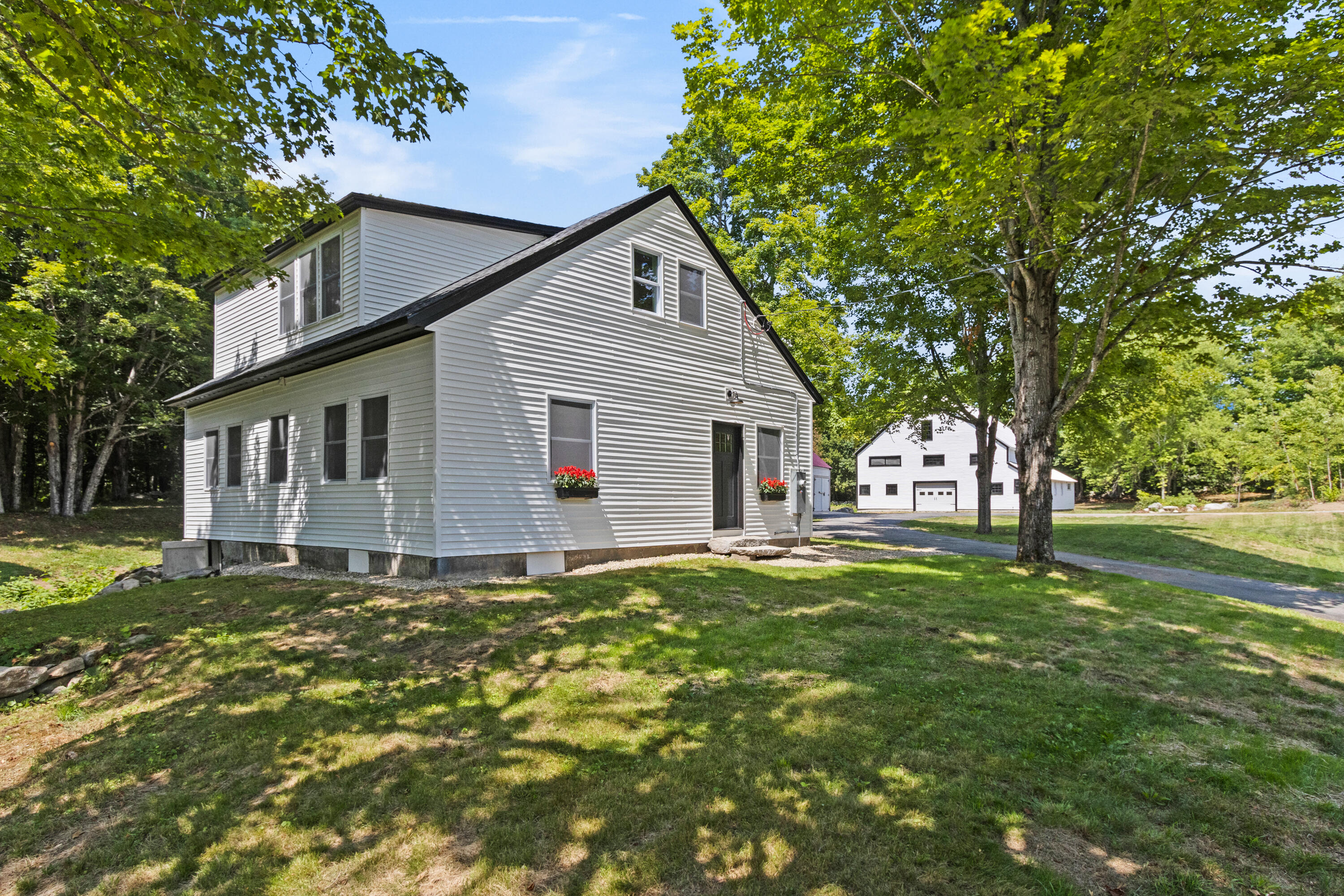 17 Colley Hill Road Property Photo 1
