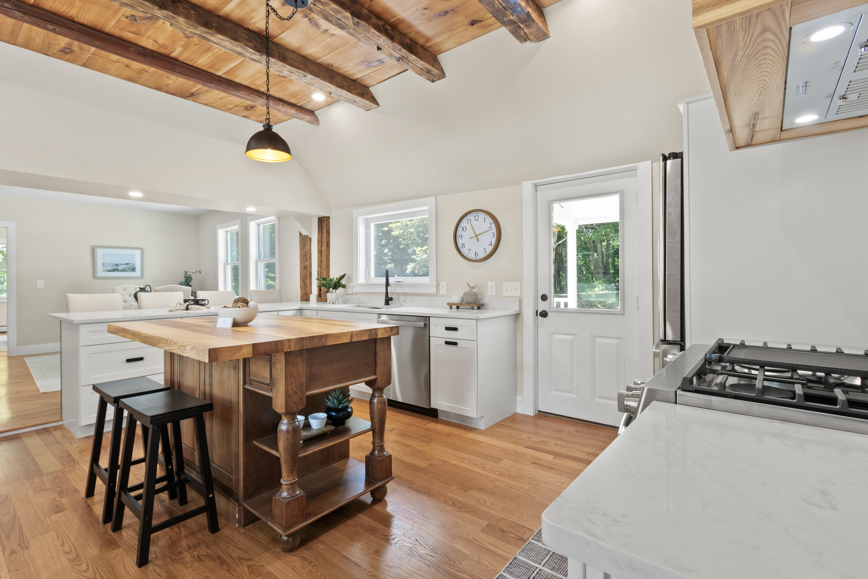 17 Colley Hill Road Property Photo 8