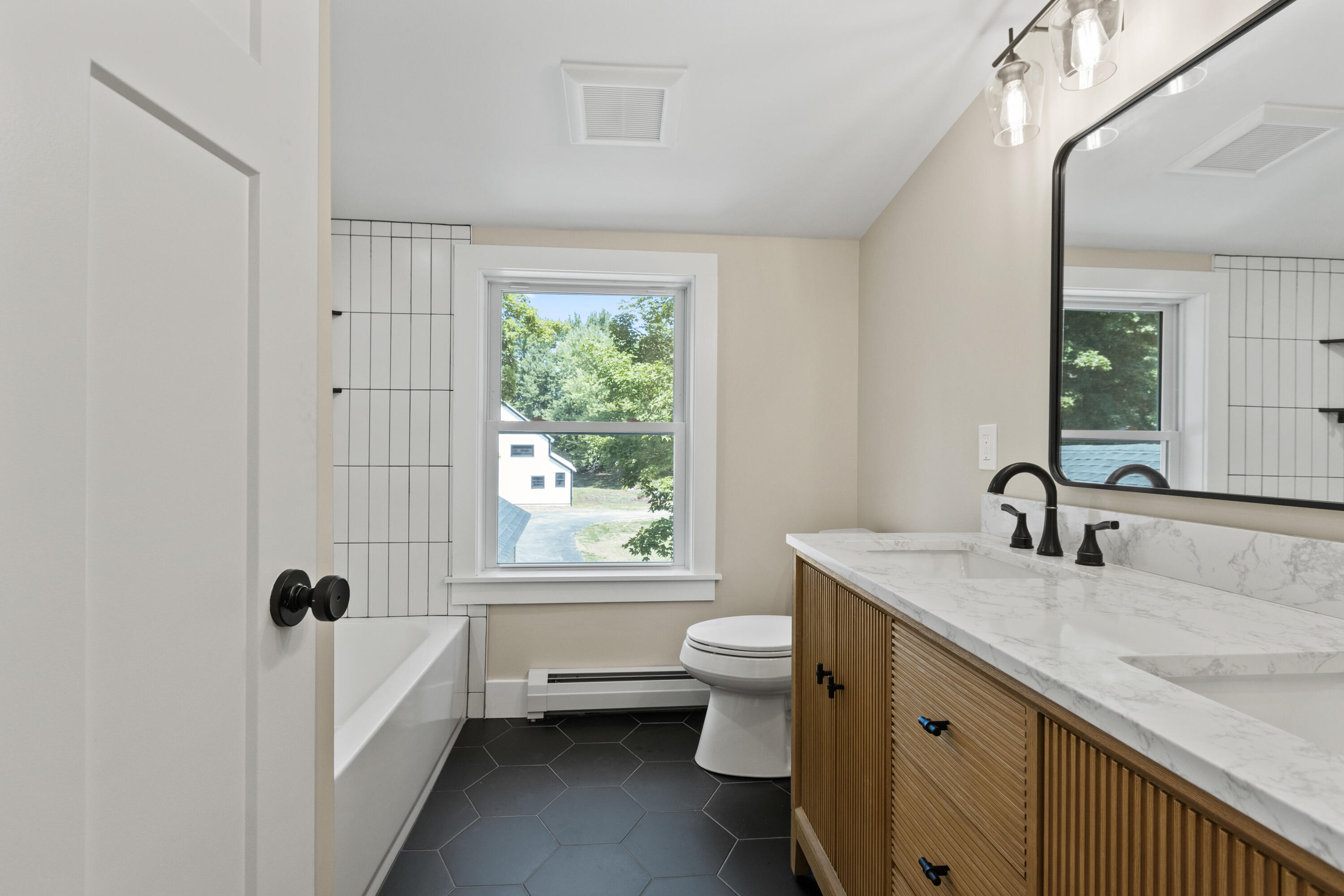 17 Colley Hill Road Property Photo 36