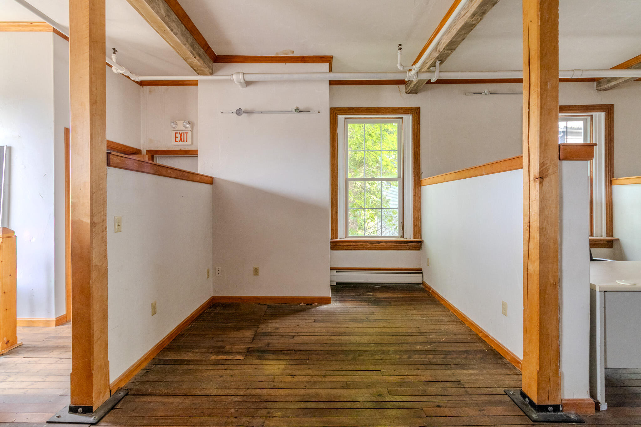 6 Colonial Way Property Photo 2