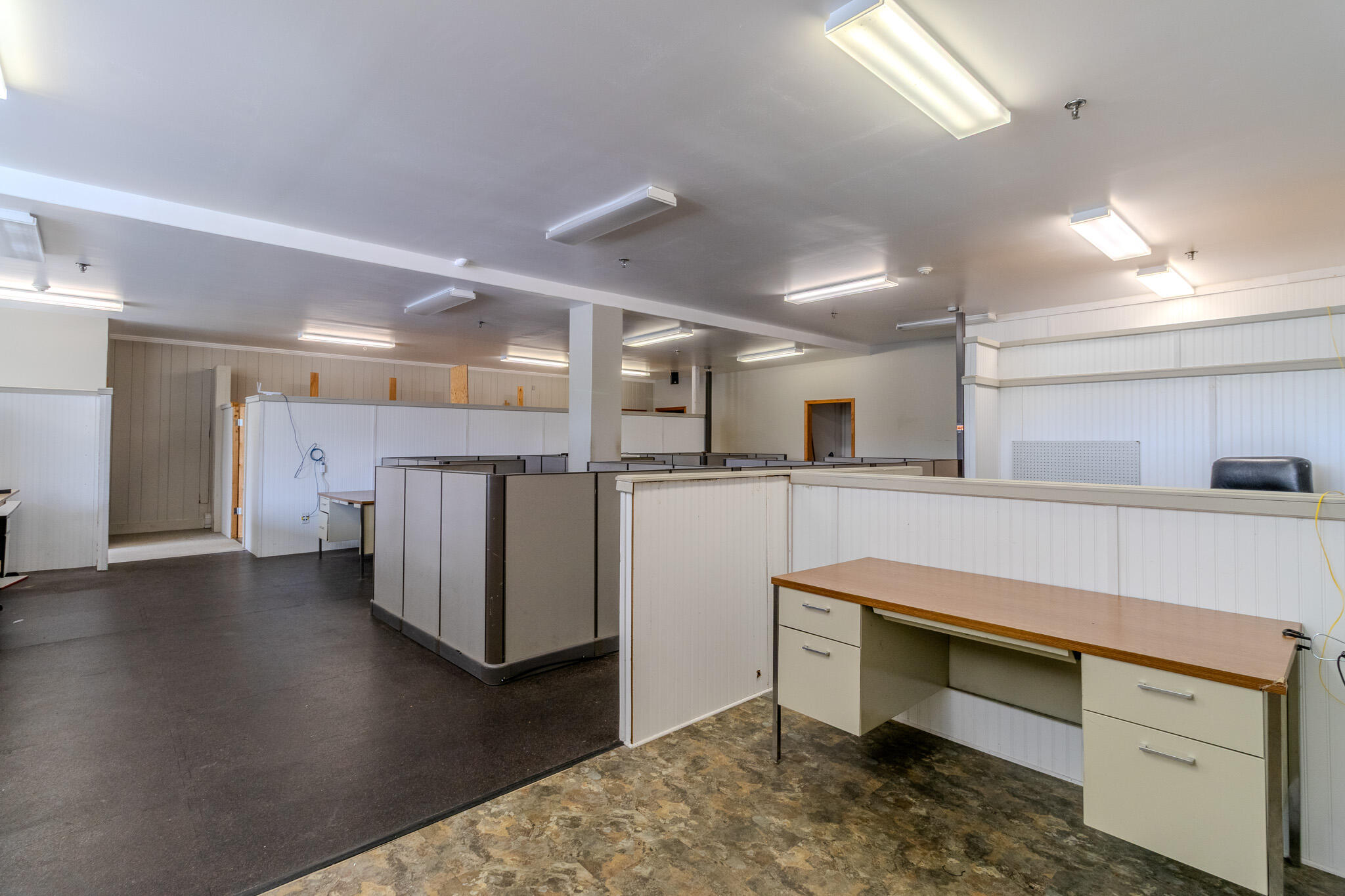 6 Colonial Way Property Photo 21