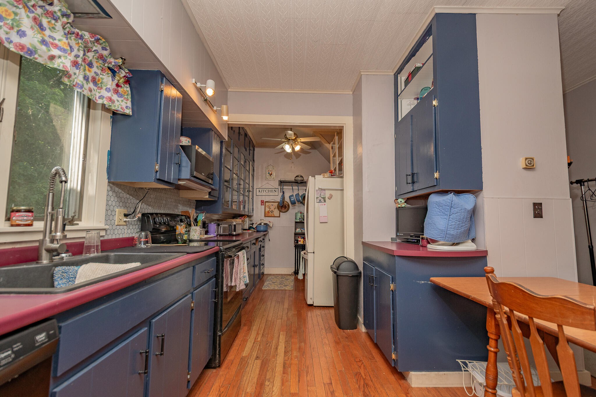 10 High Street Property Photo 9