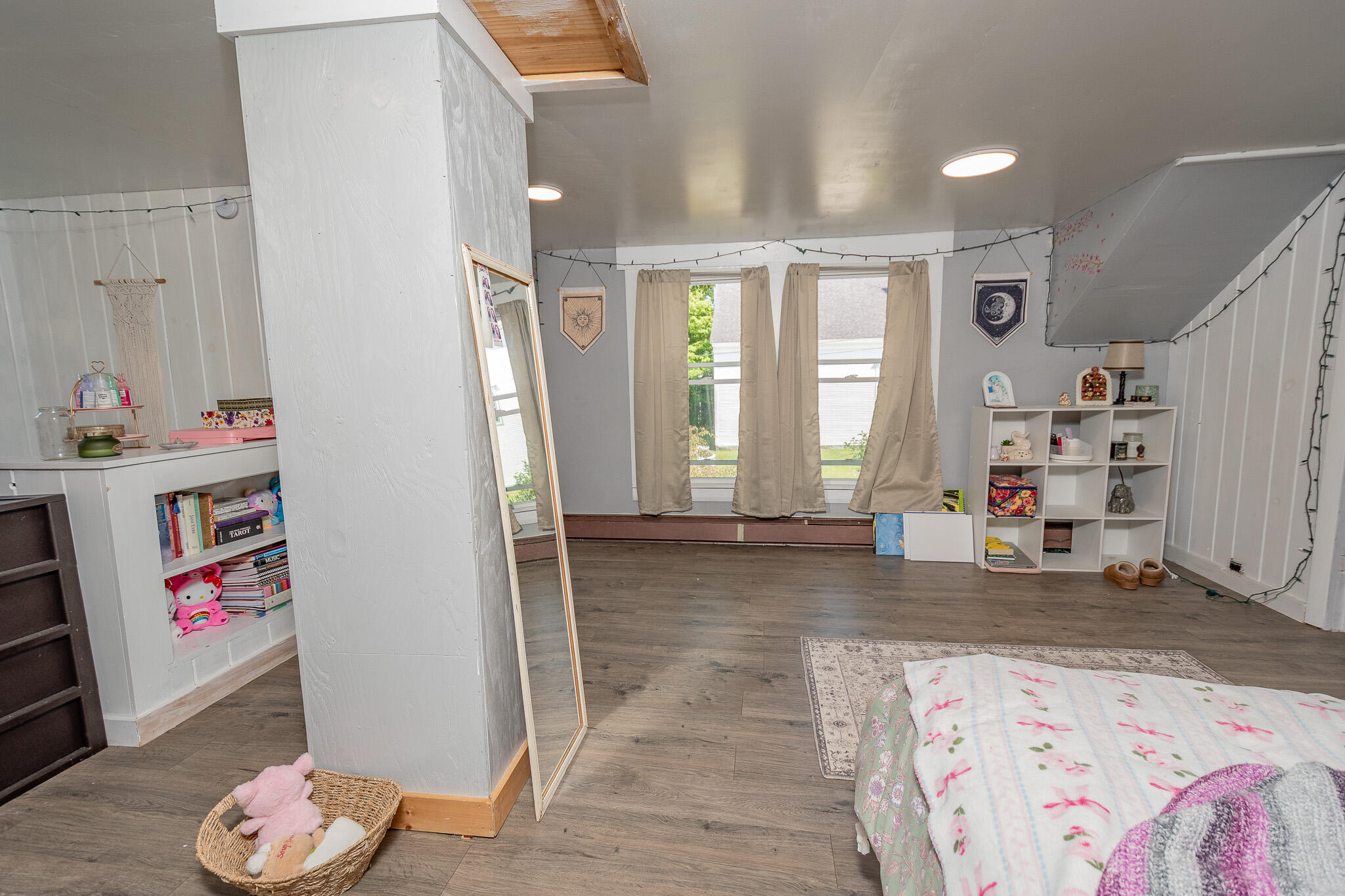 10 High Street Property Photo 32