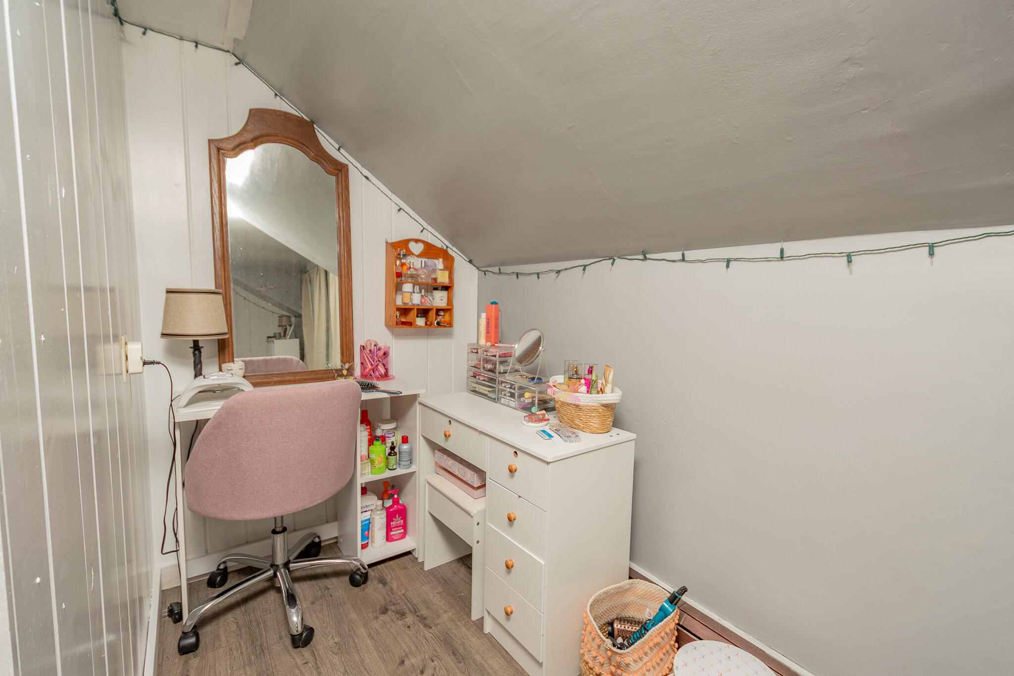 10 High Street Property Photo 34