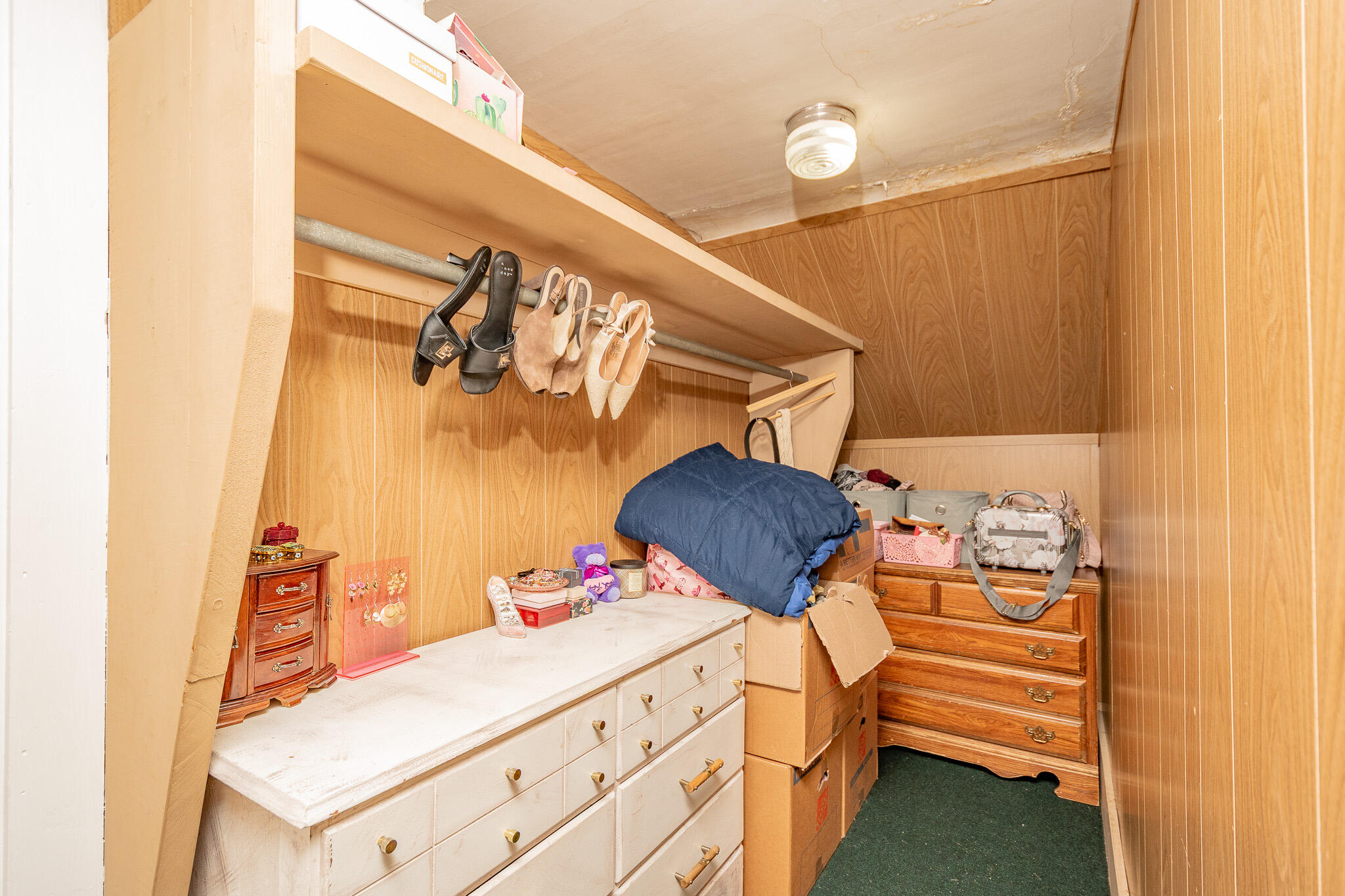 10 High Street Property Photo 36