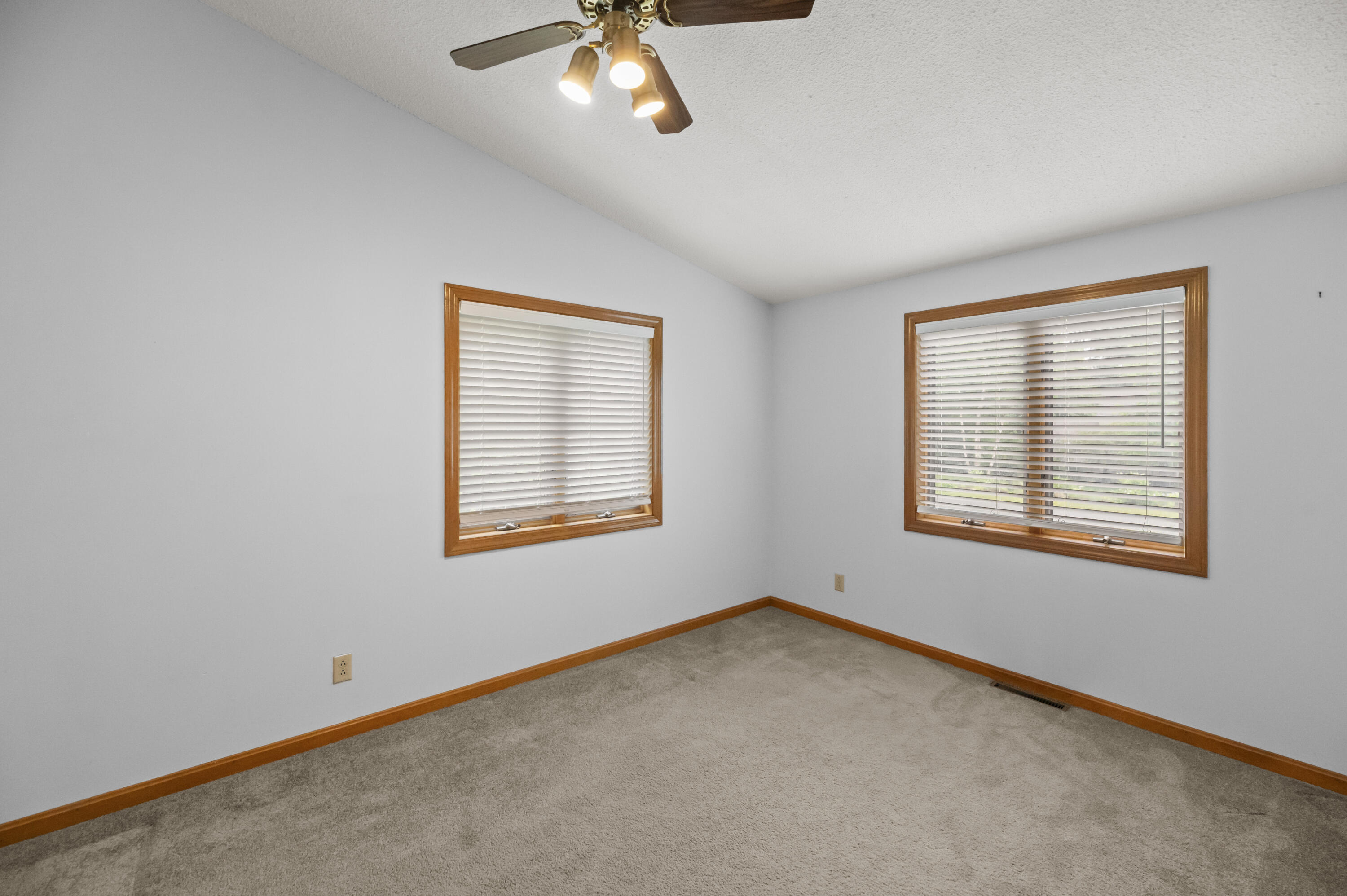 12 Pinewood Drive Property Photo 39