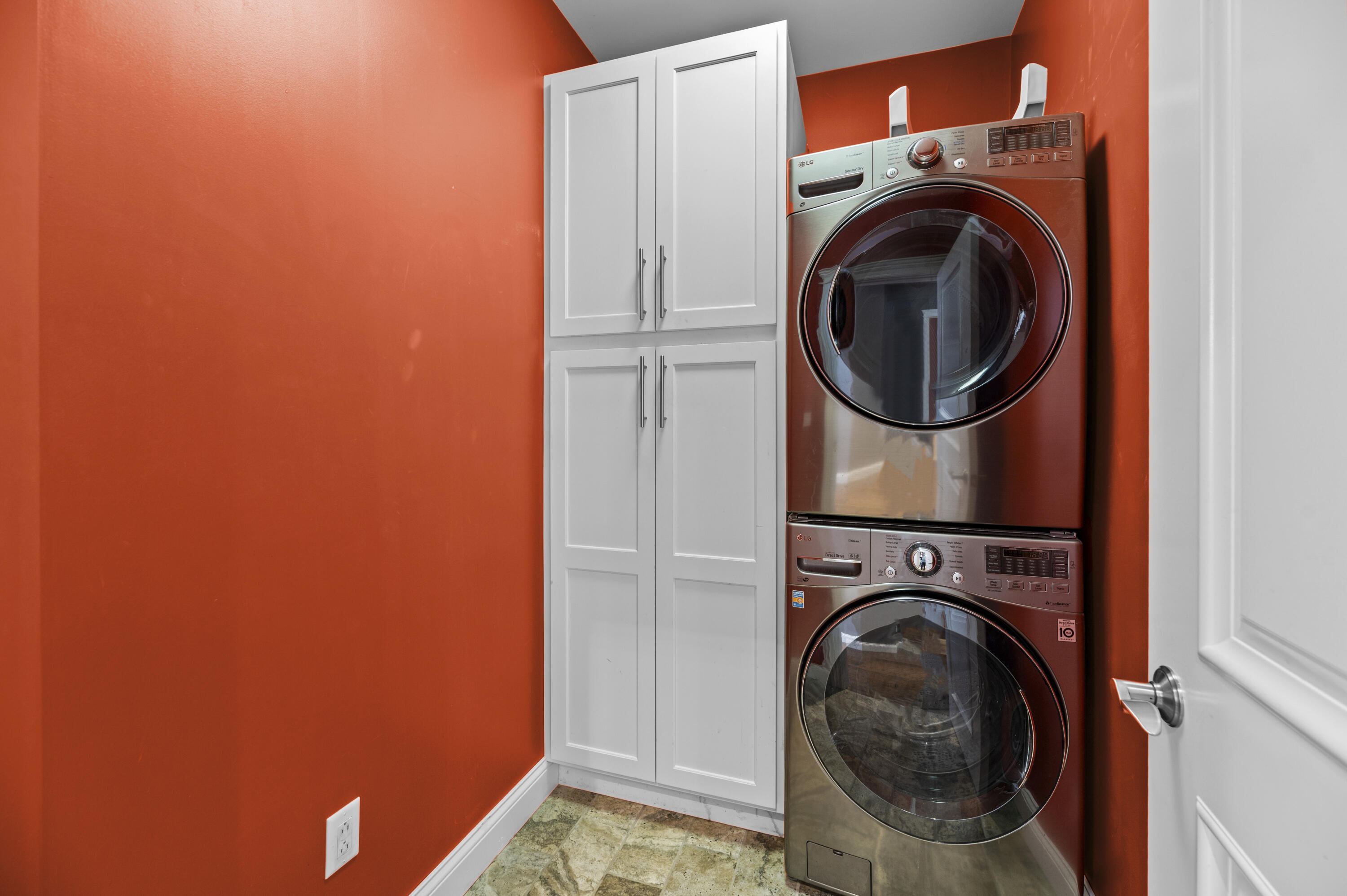8 Badger Lane Property Photo 31