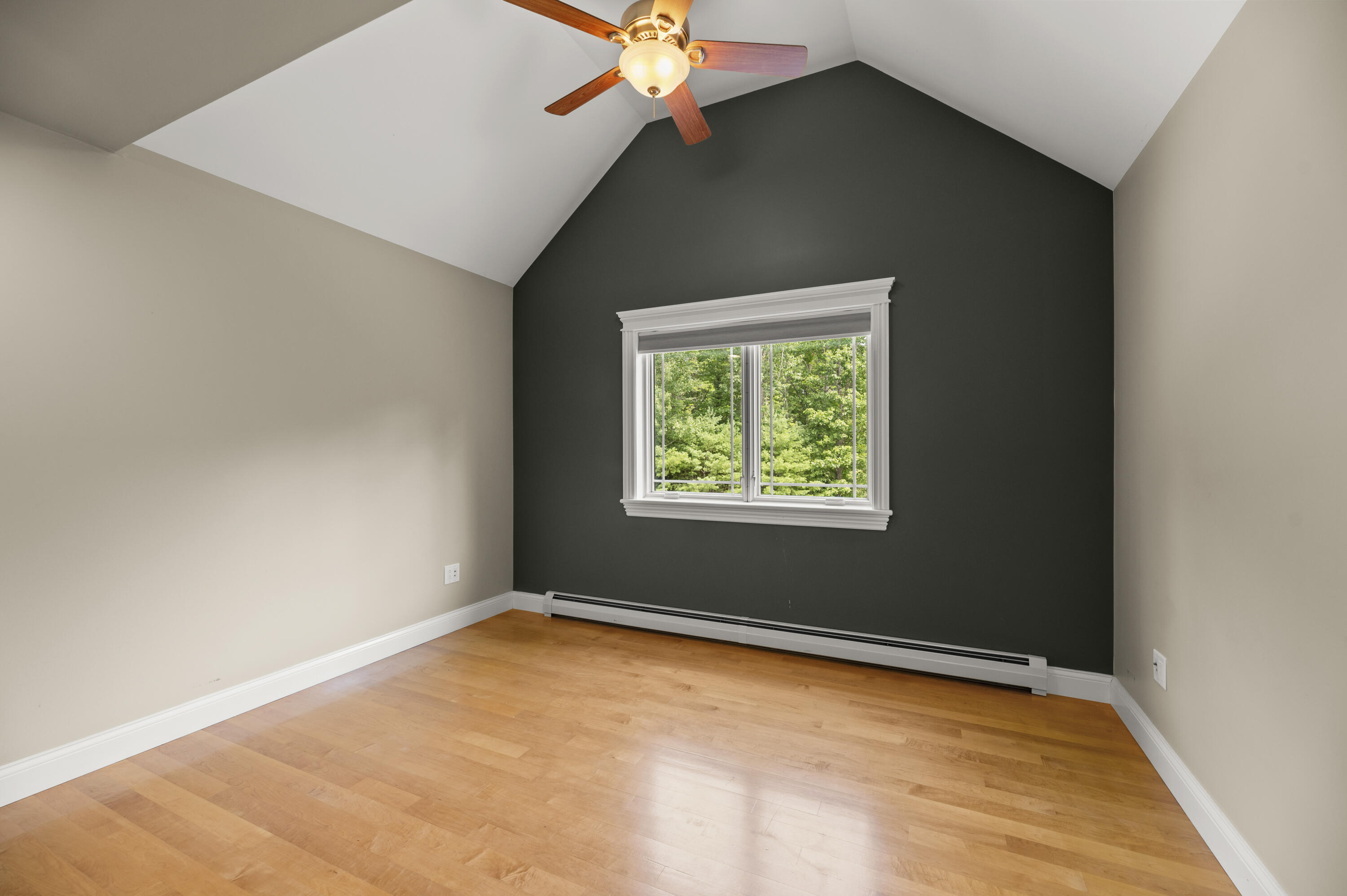 8 Badger Lane Property Photo 37