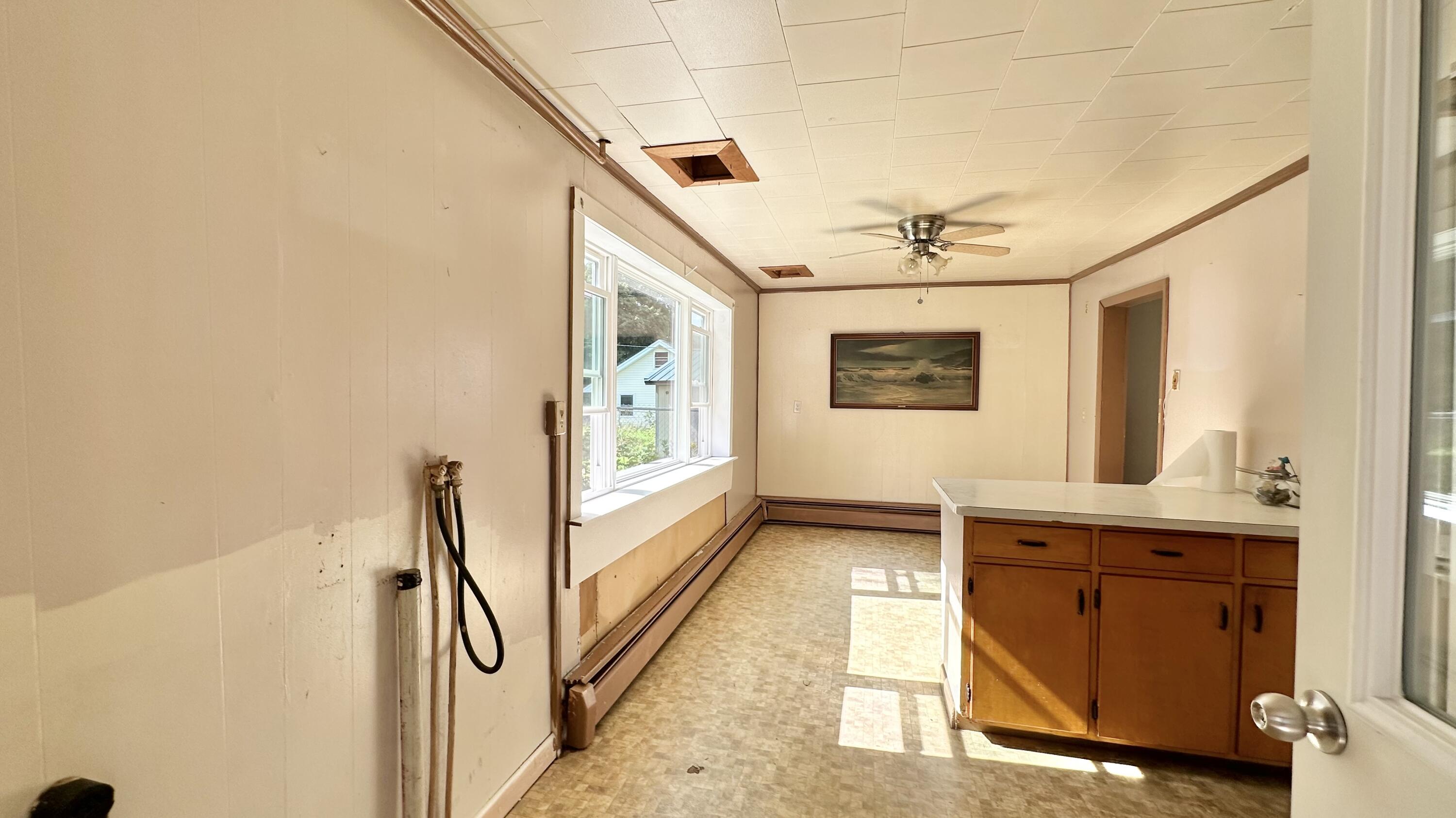 122 Knox Street Property Photo 10