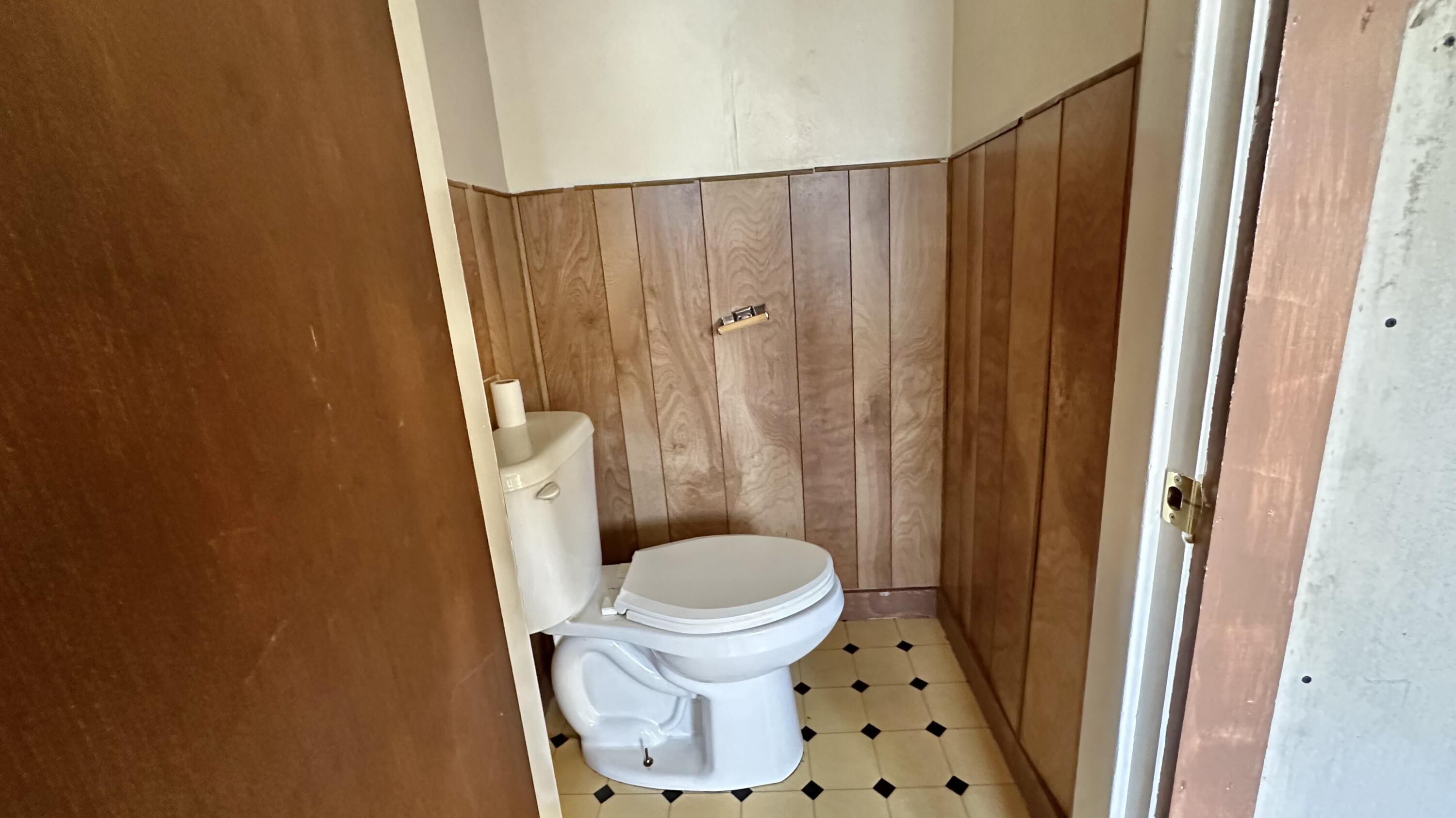 122 Knox Street Property Photo 13