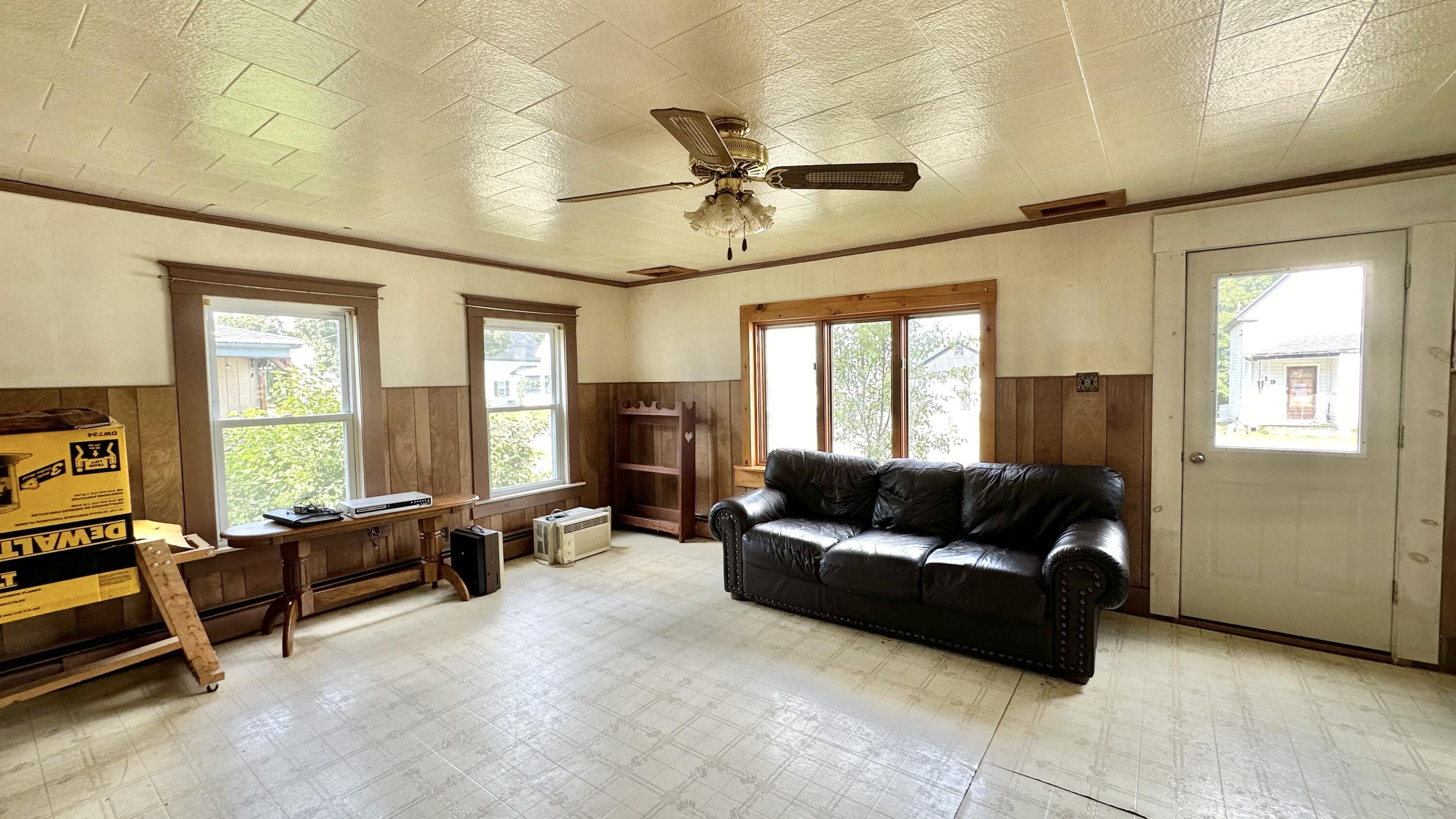 122 Knox Street Property Photo 15