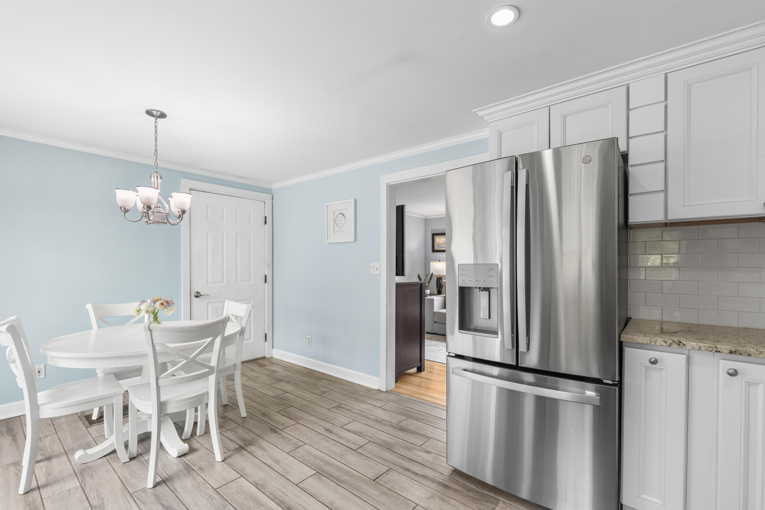 18 Ellen Circle Property Photo 19