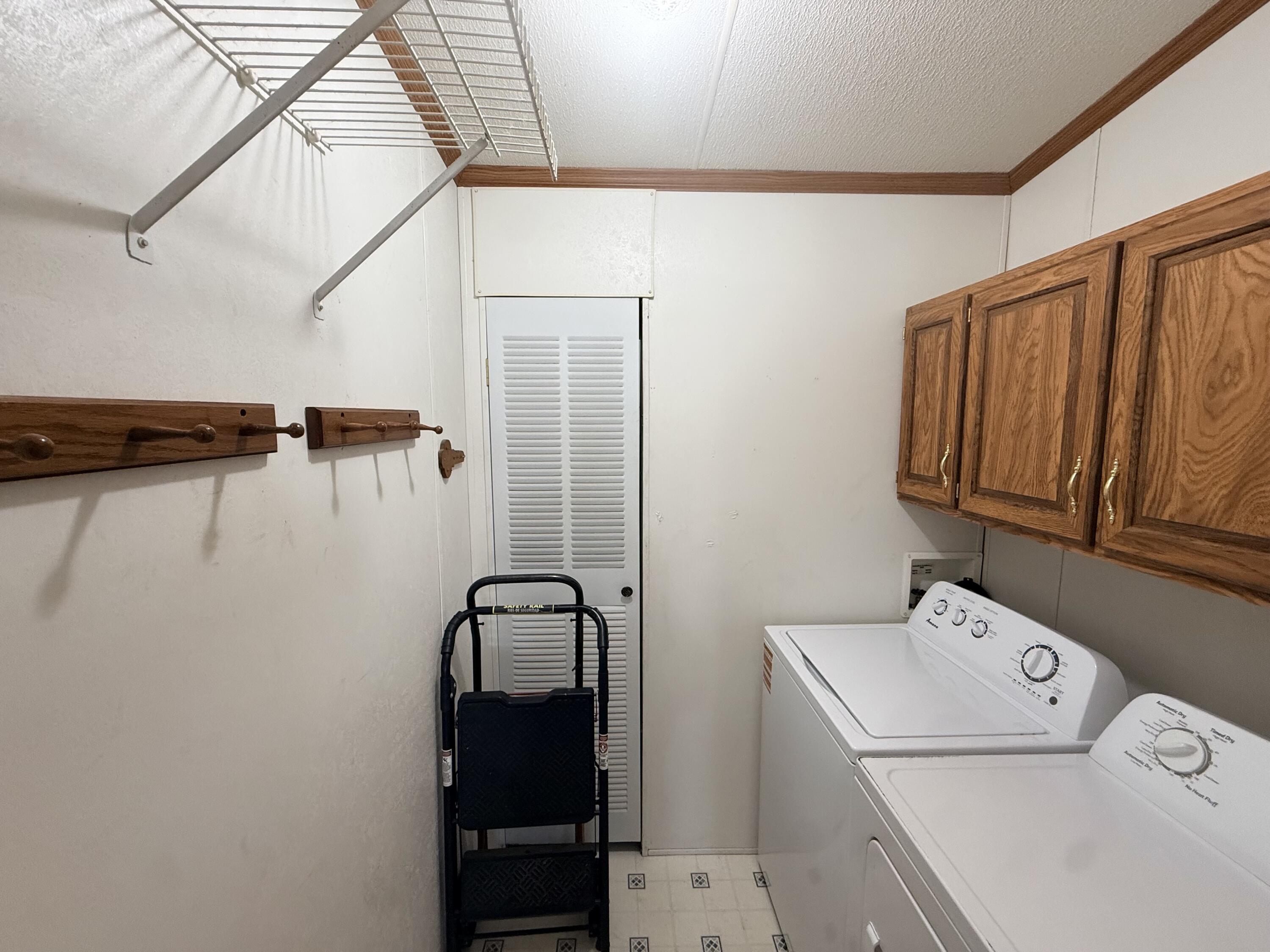 39 Theodore Drive Property Photo 14