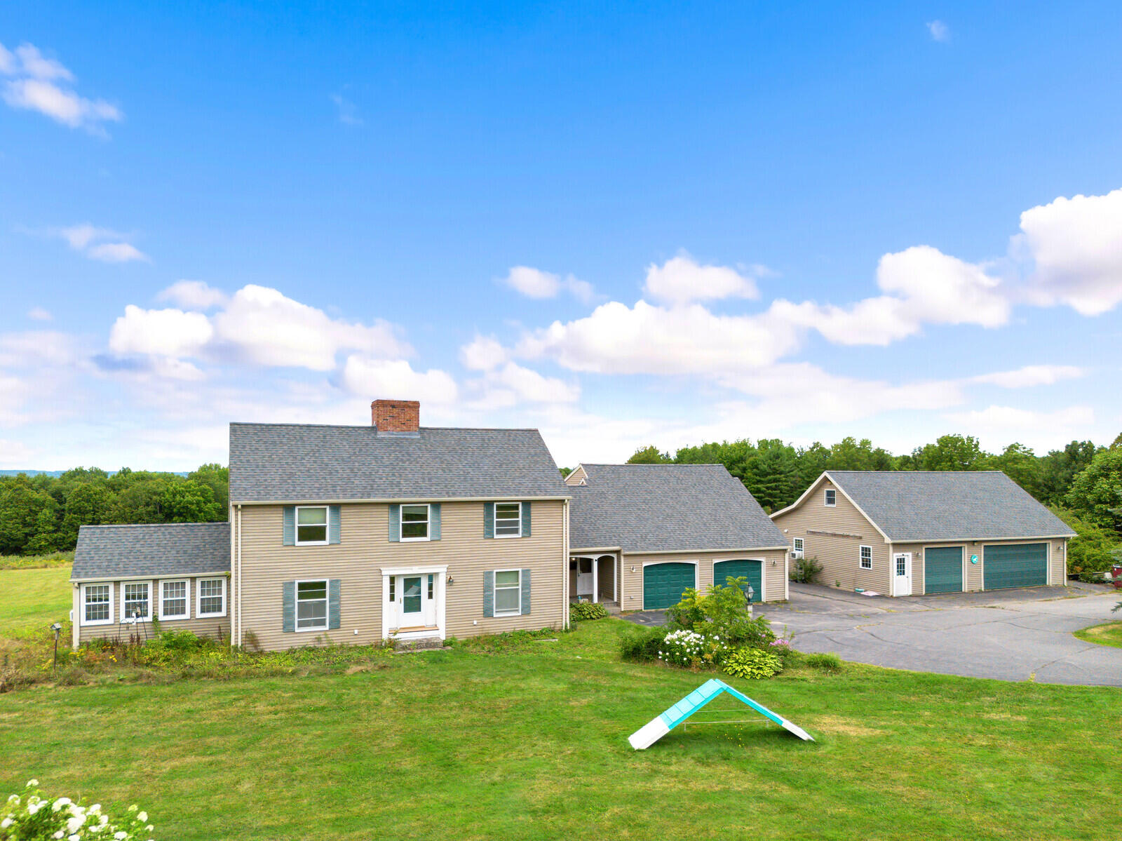 324 Gorden Road Property Photo 1