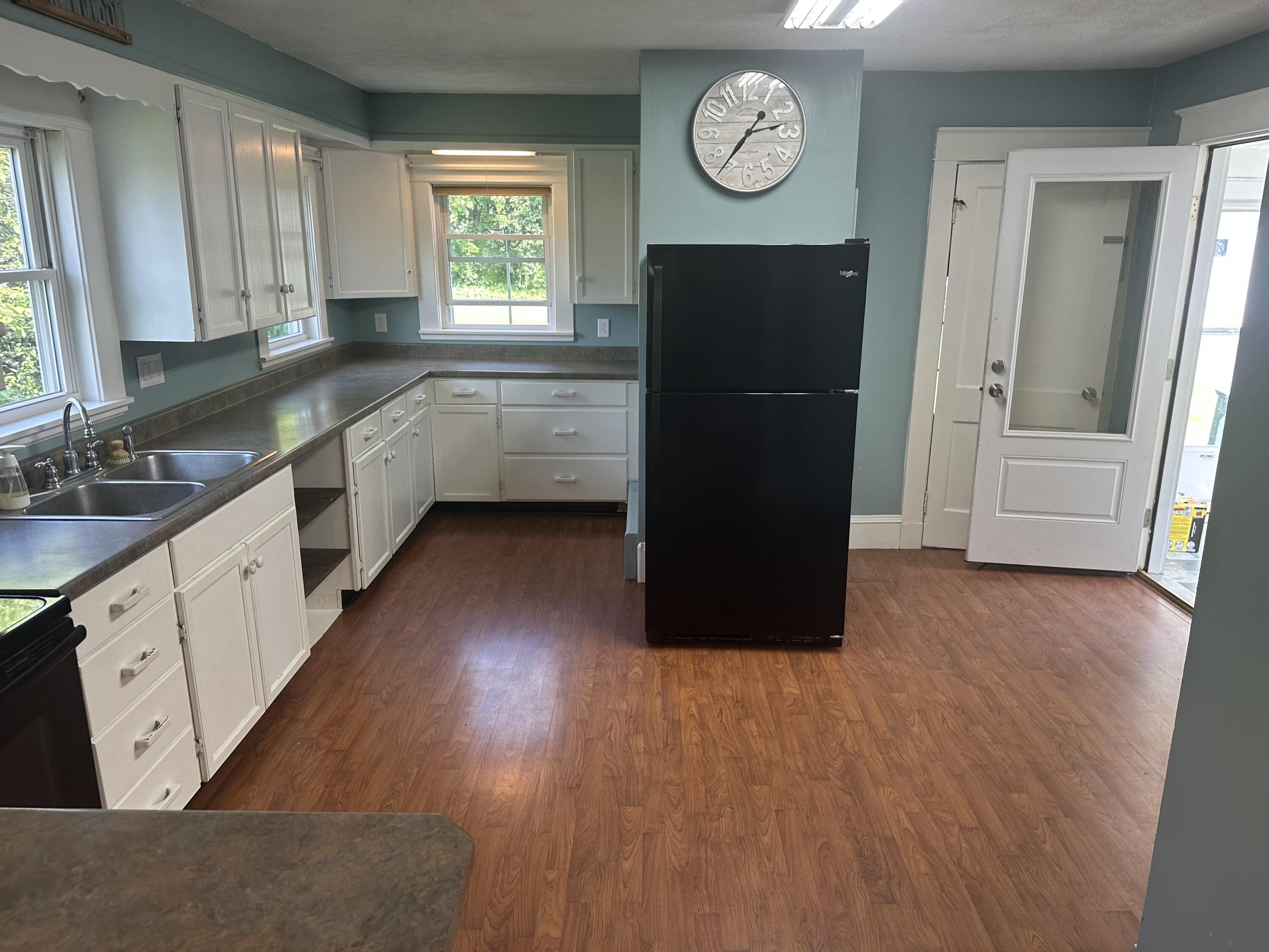 6 Whitney Street Property Photo 12