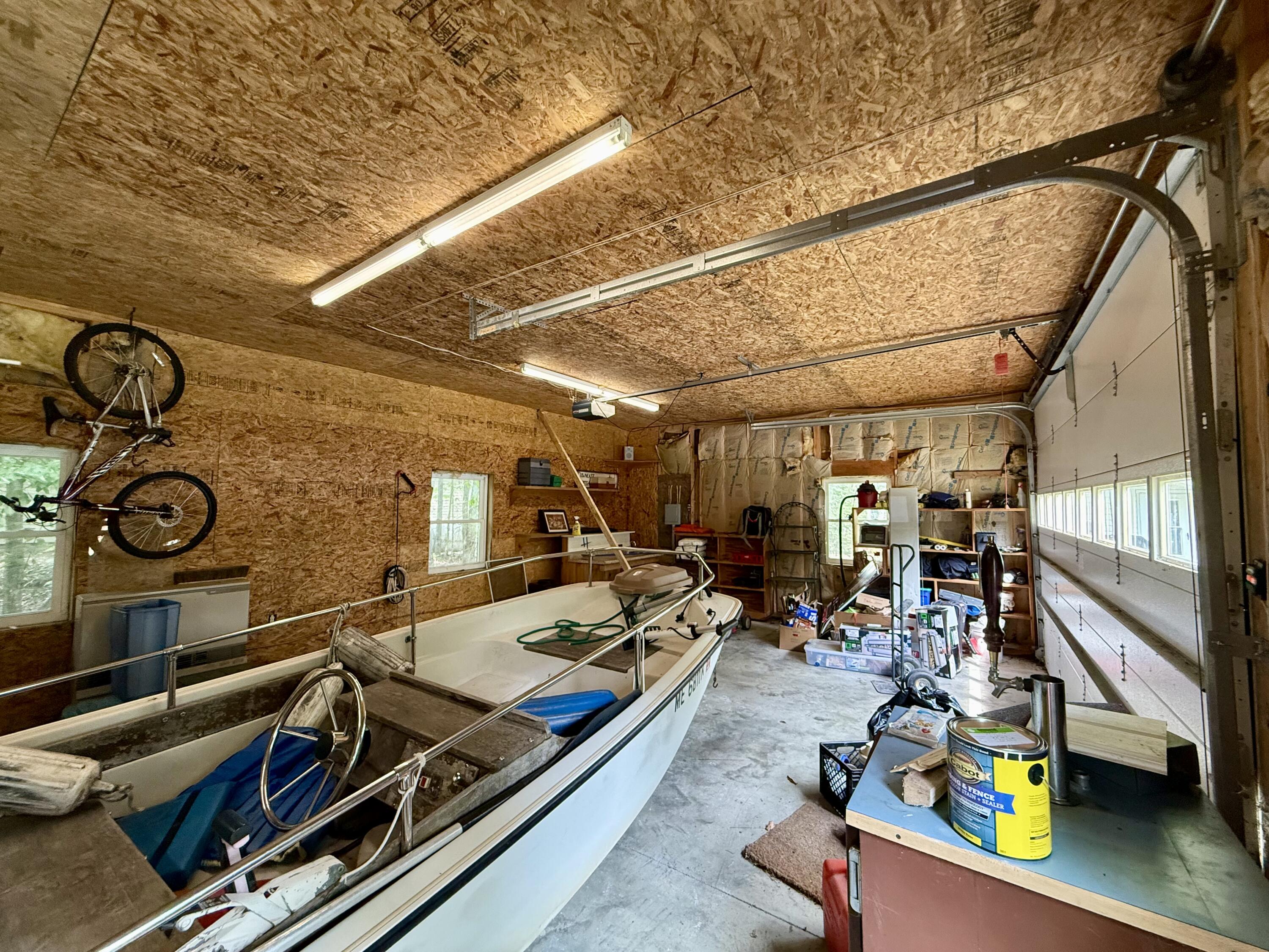 91 Lakeview Street Property Photo 17