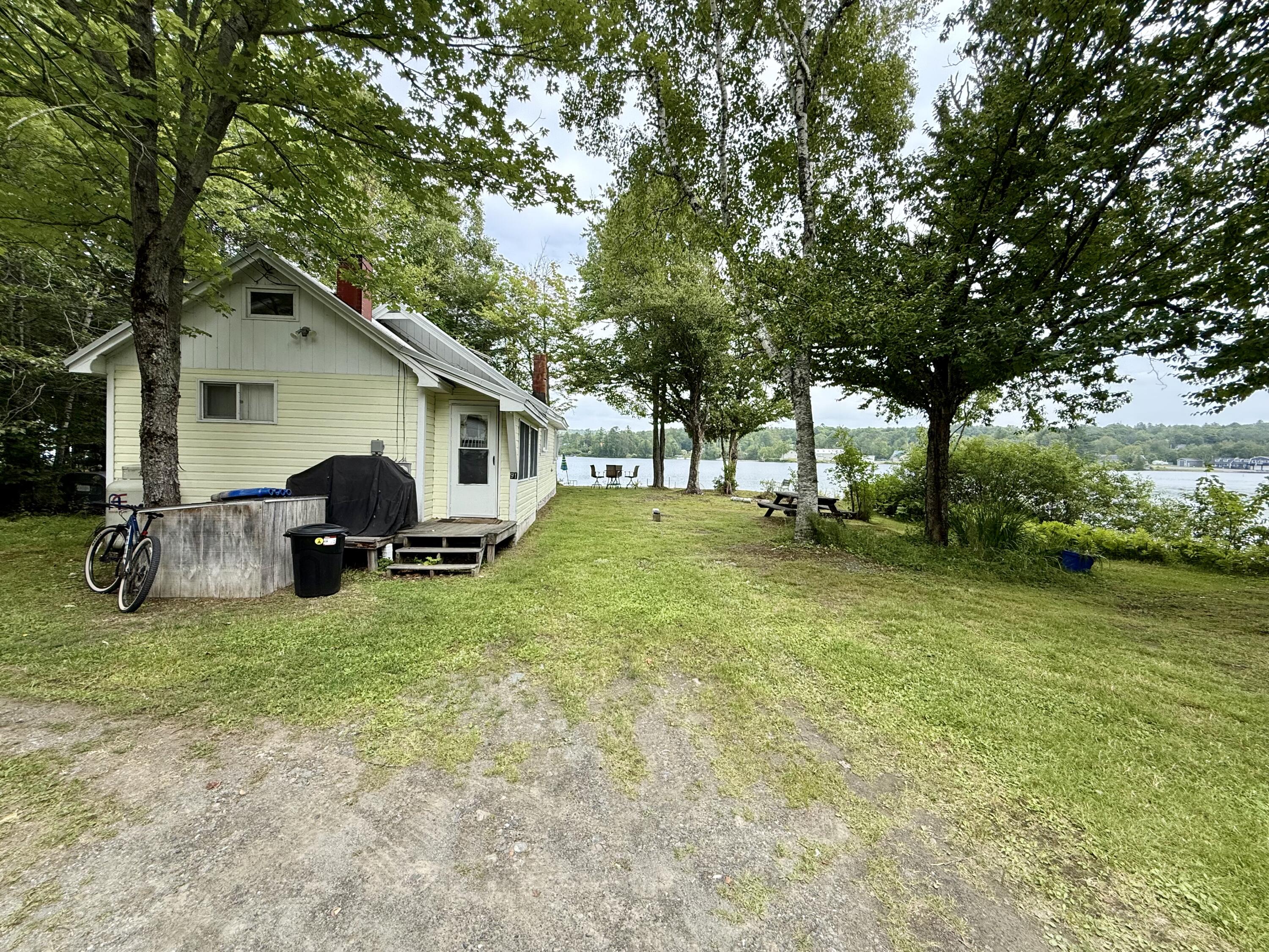 91 Lakeview Street Property Photo 27