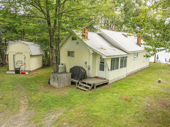 91 Lakeview Street Property Photo 45