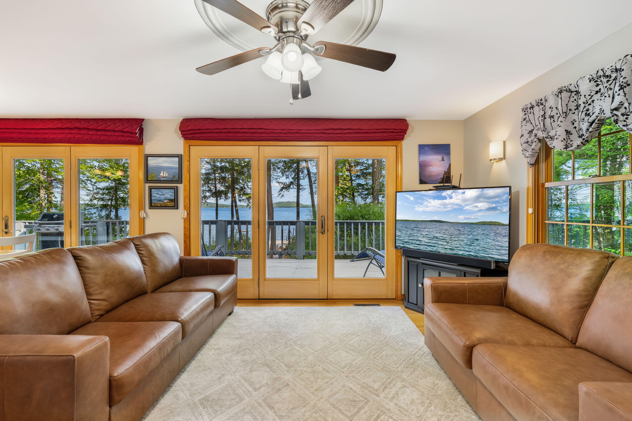 10 Shore Lane Property Photo 18