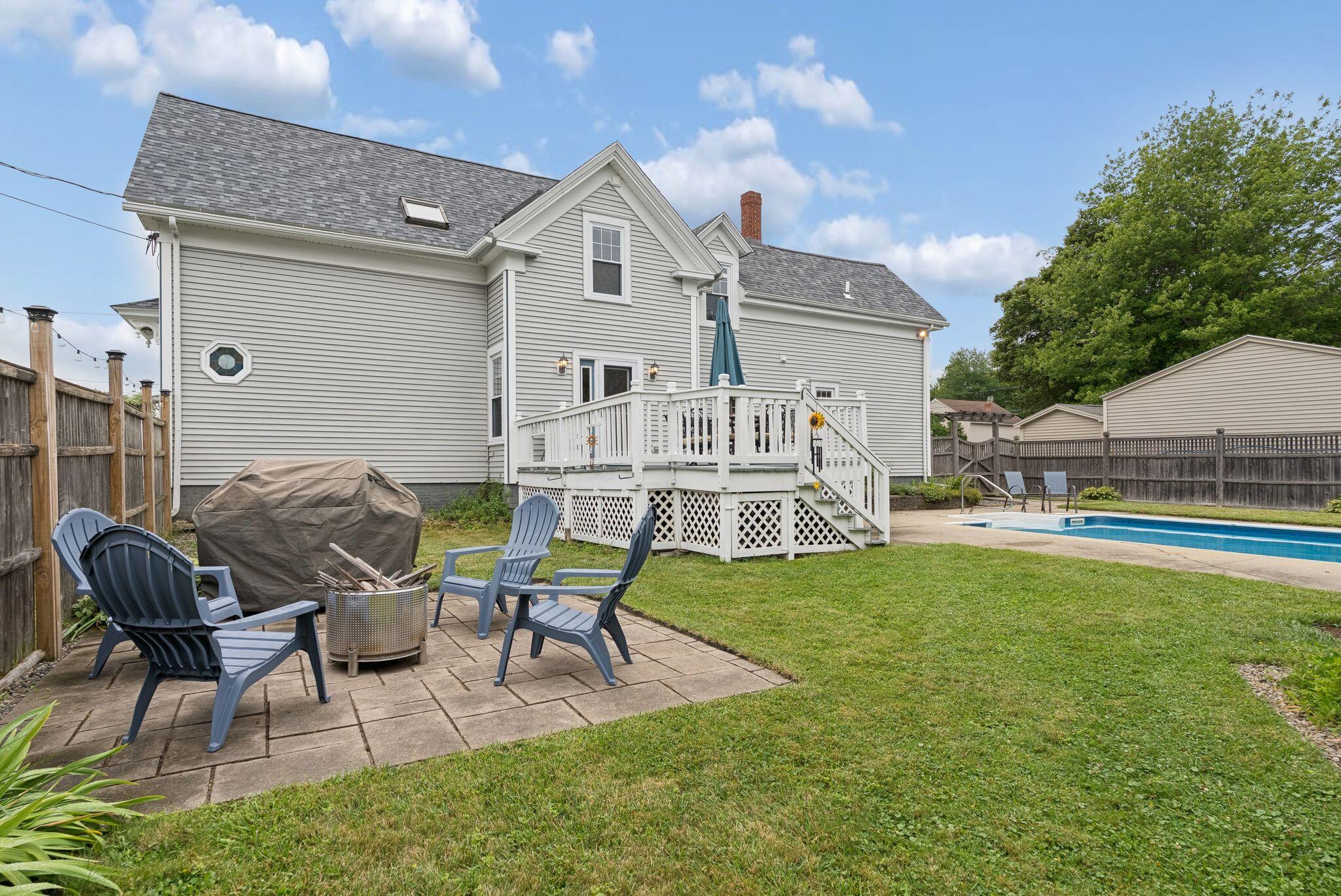 166 Hill Street Property Photo 7