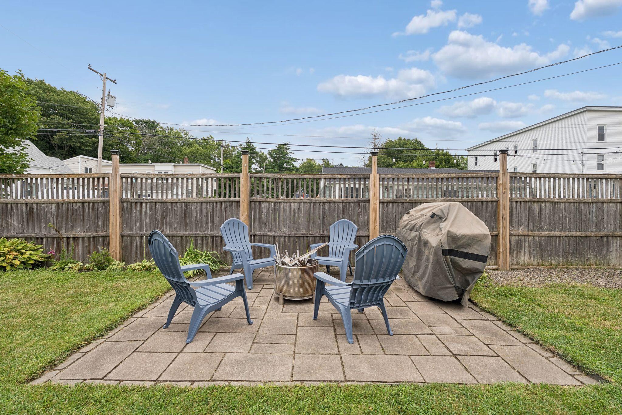 166 Hill Street Property Photo 8