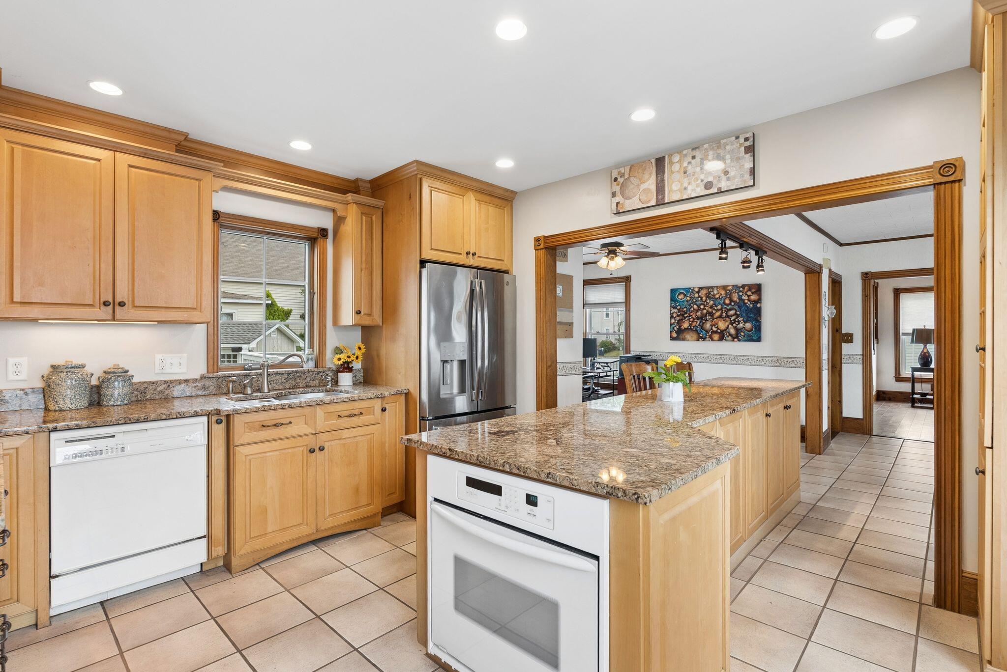 166 Hill Street Property Photo 16