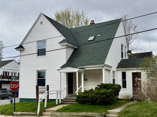201 Knox Street Property Photo 4