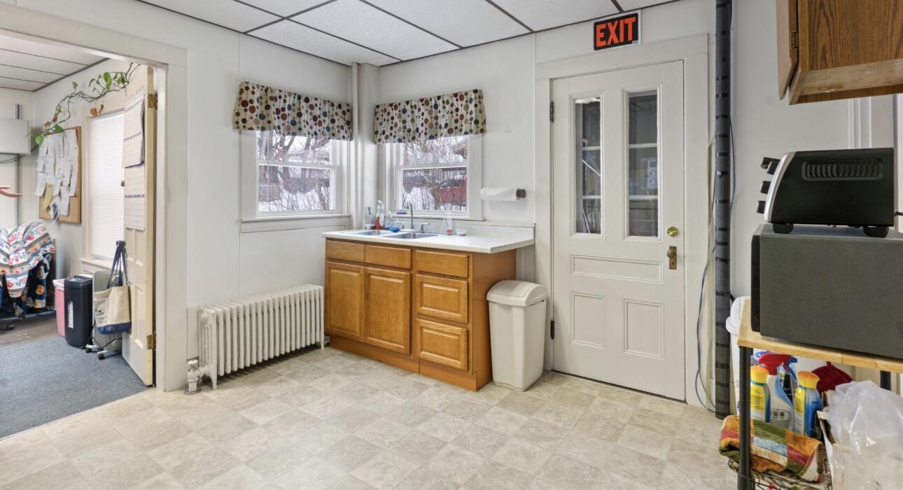 201 Knox Street Property Photo 12