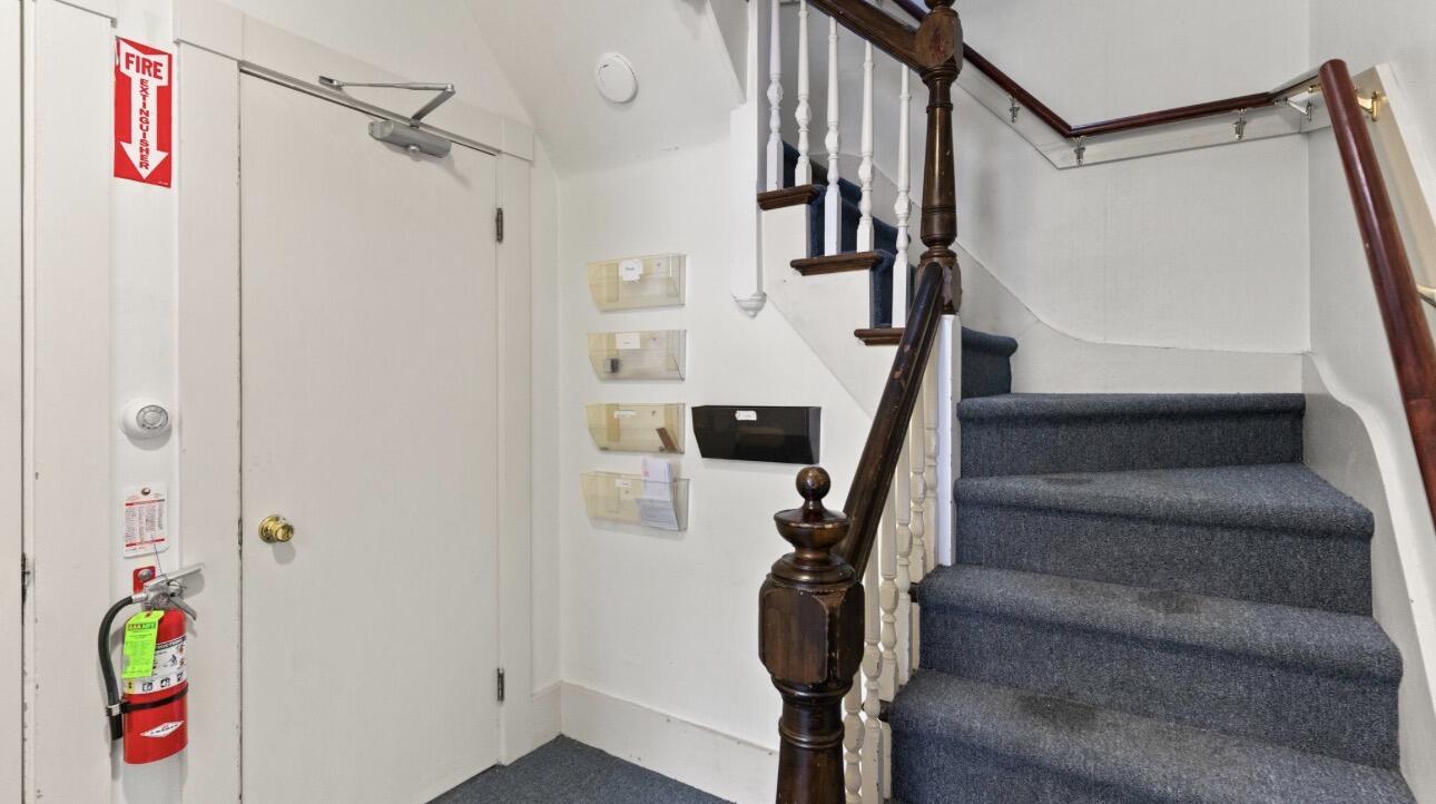 201 Knox Street Property Photo 15