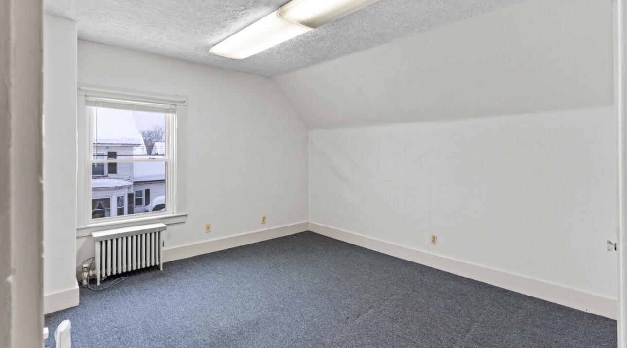 201 Knox Street Property Photo 16