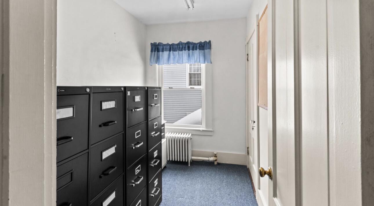 201 Knox Street Property Photo 17