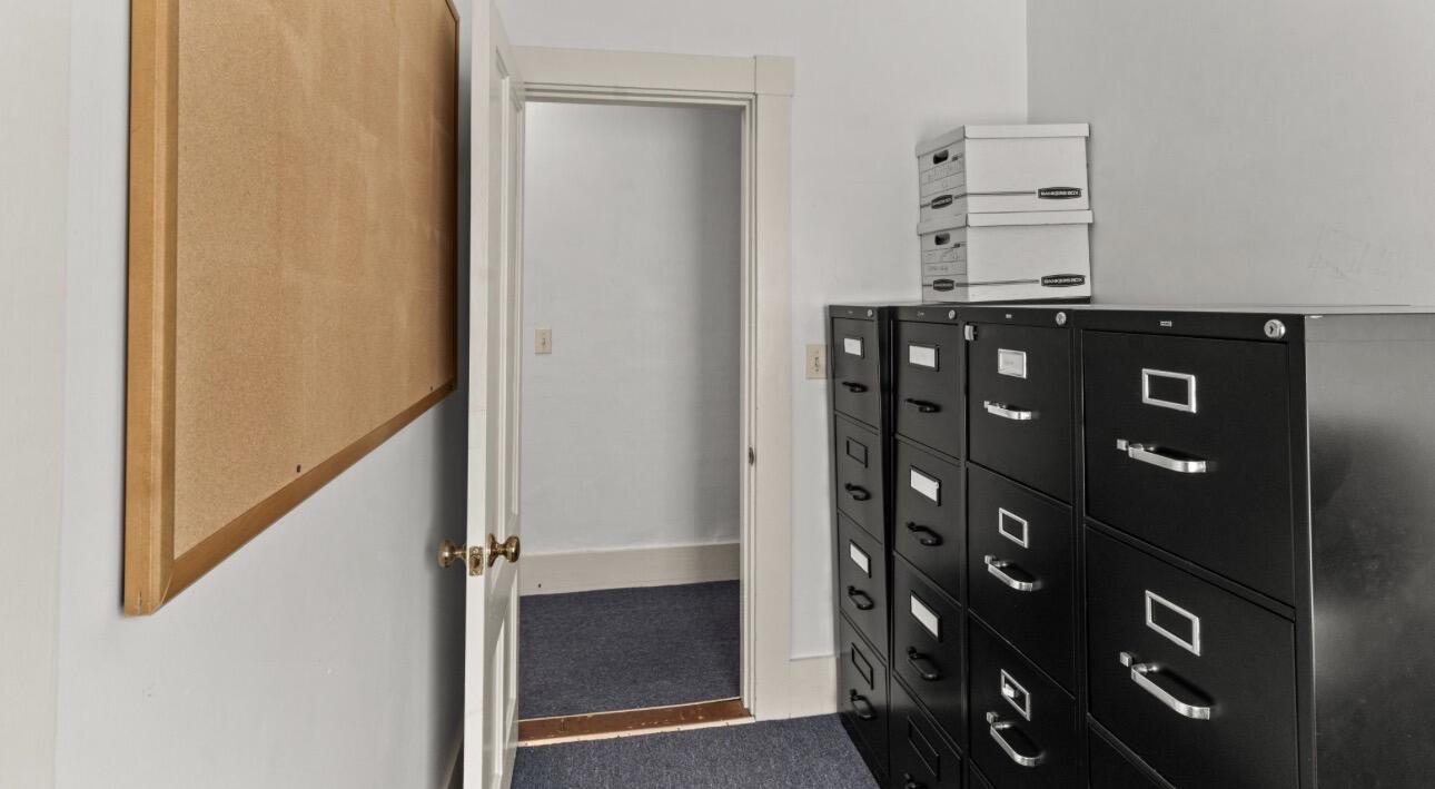 201 Knox Street Property Photo 18