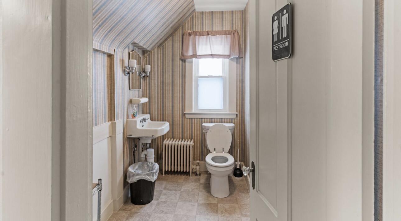 201 Knox Street Property Photo 19