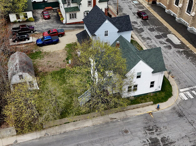 201 Knox Street Property Photo 37